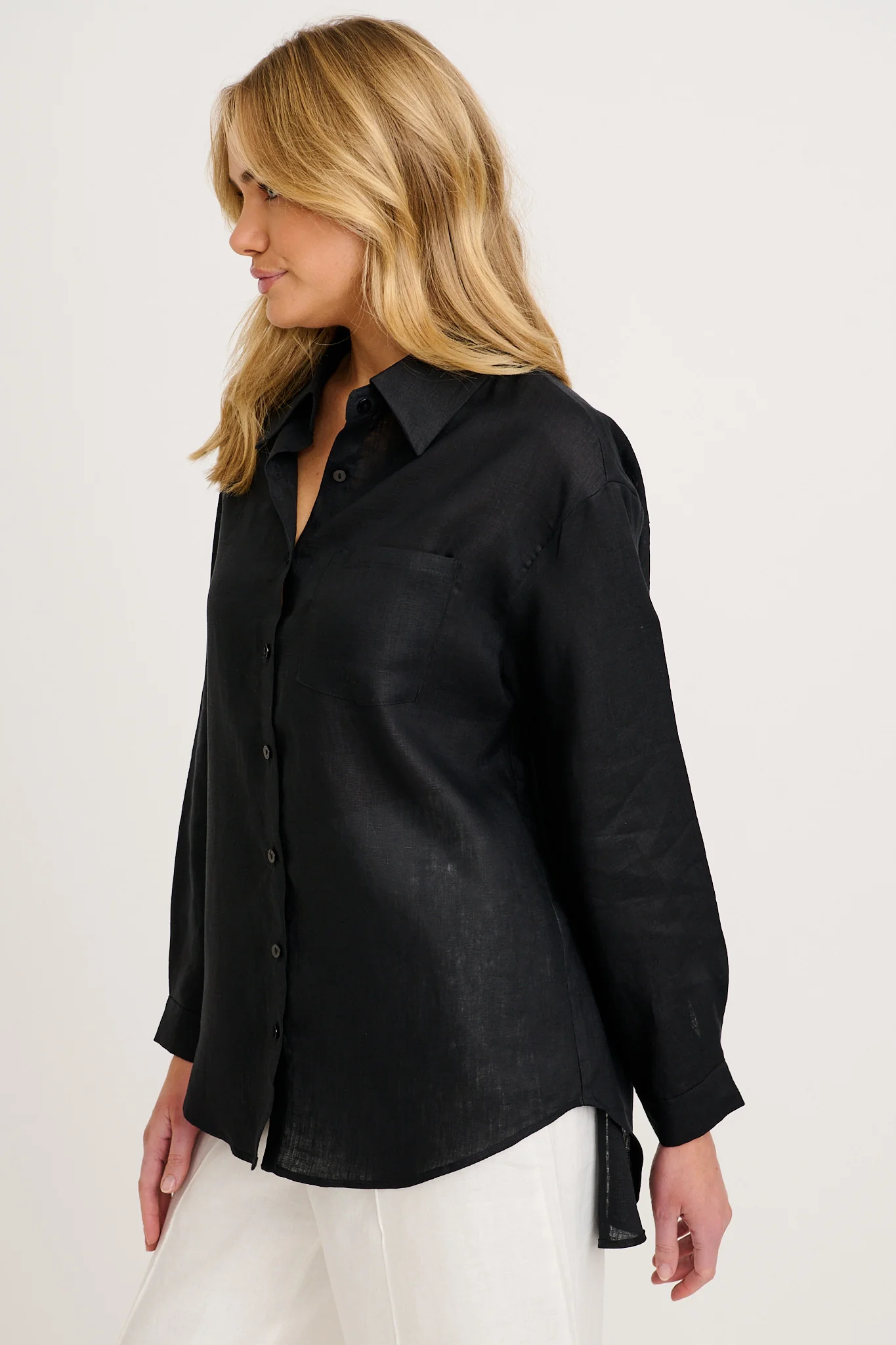 Ocean Echo Shirt in Black Linen - Image 5