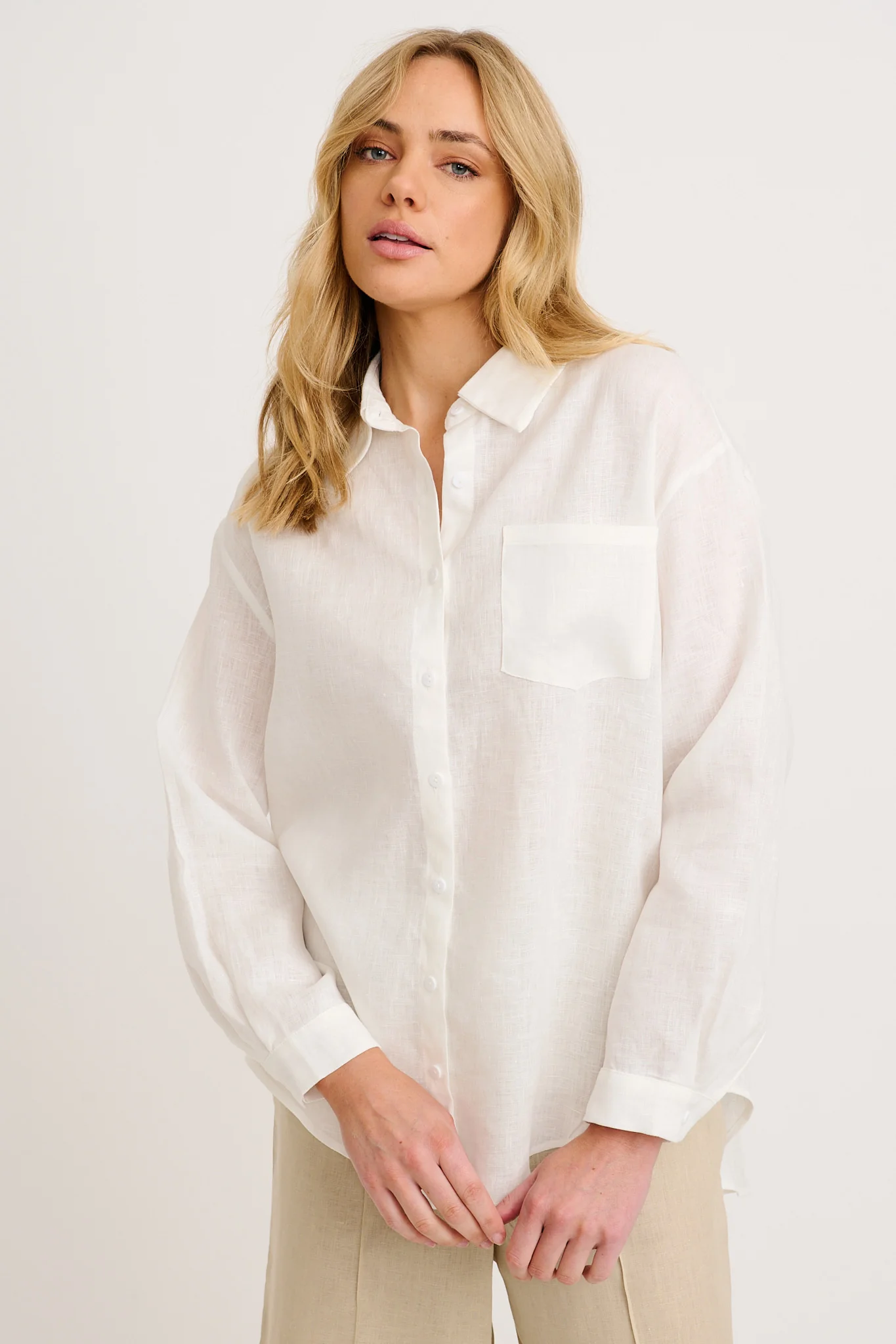 Ocean Echo Shirt in White Linen - Image 7