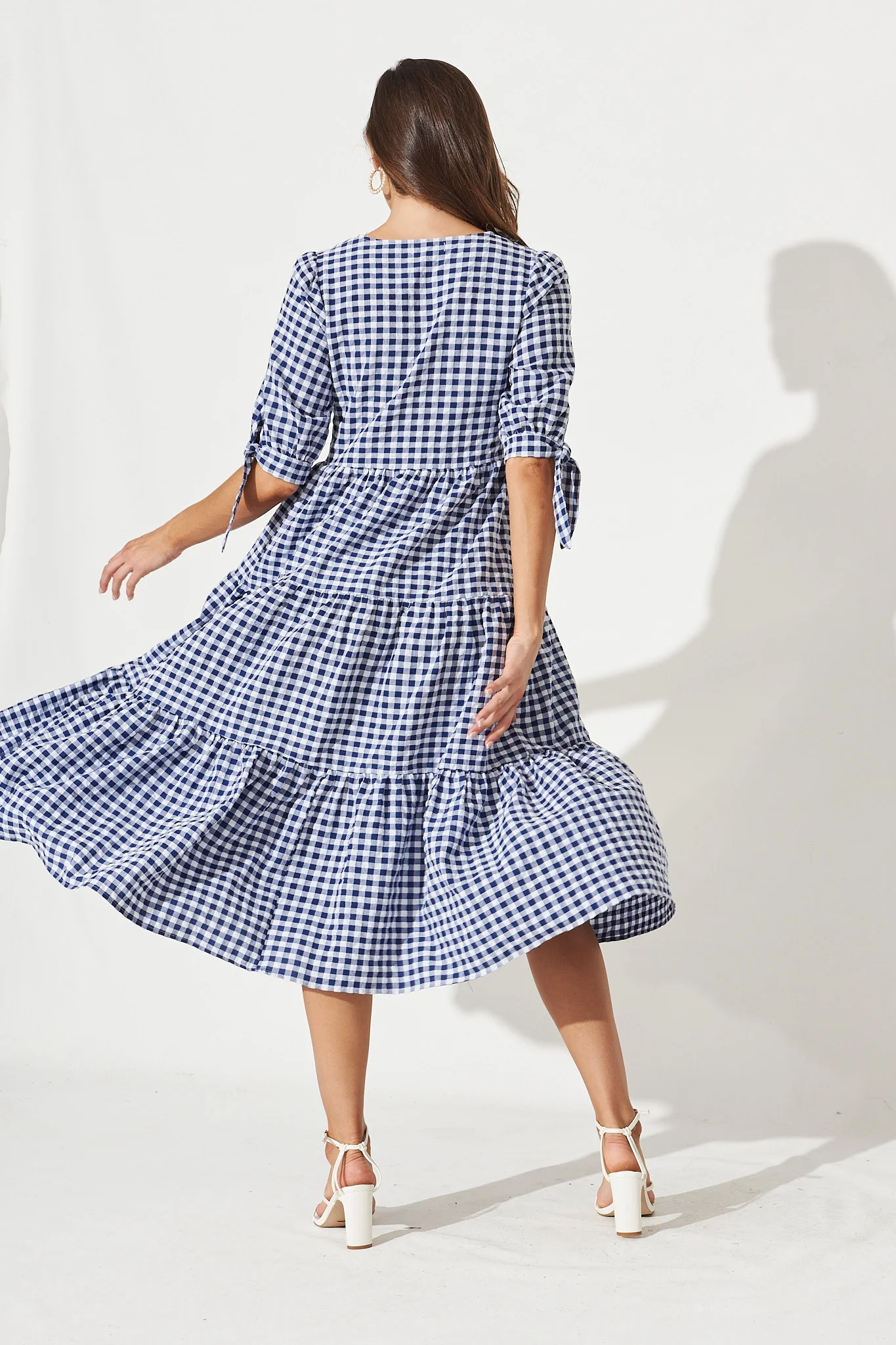 Odewick Midi Dress In Navy Gingham - Image 4