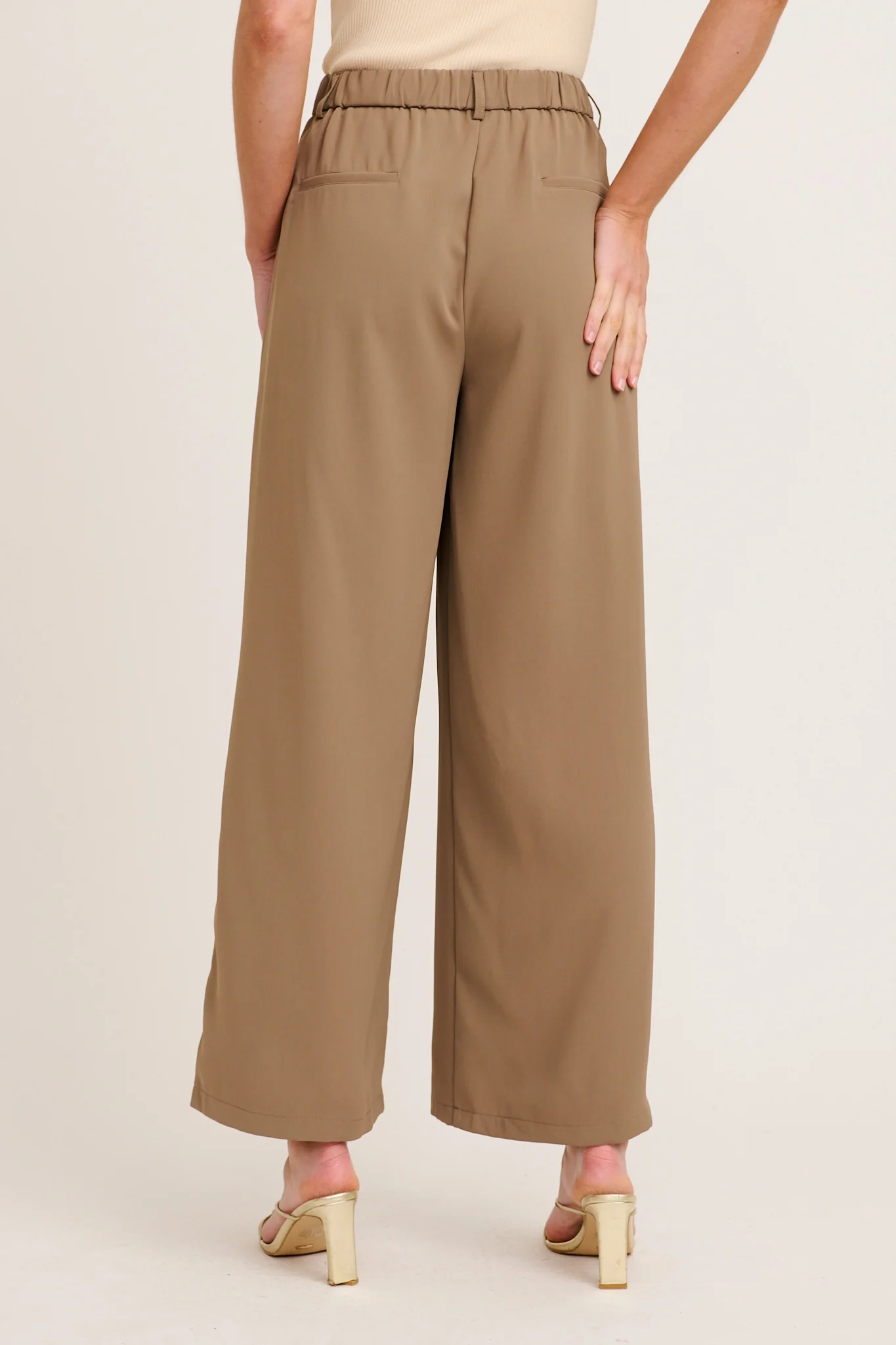 Office Hours Pant in Taupe - Image 3