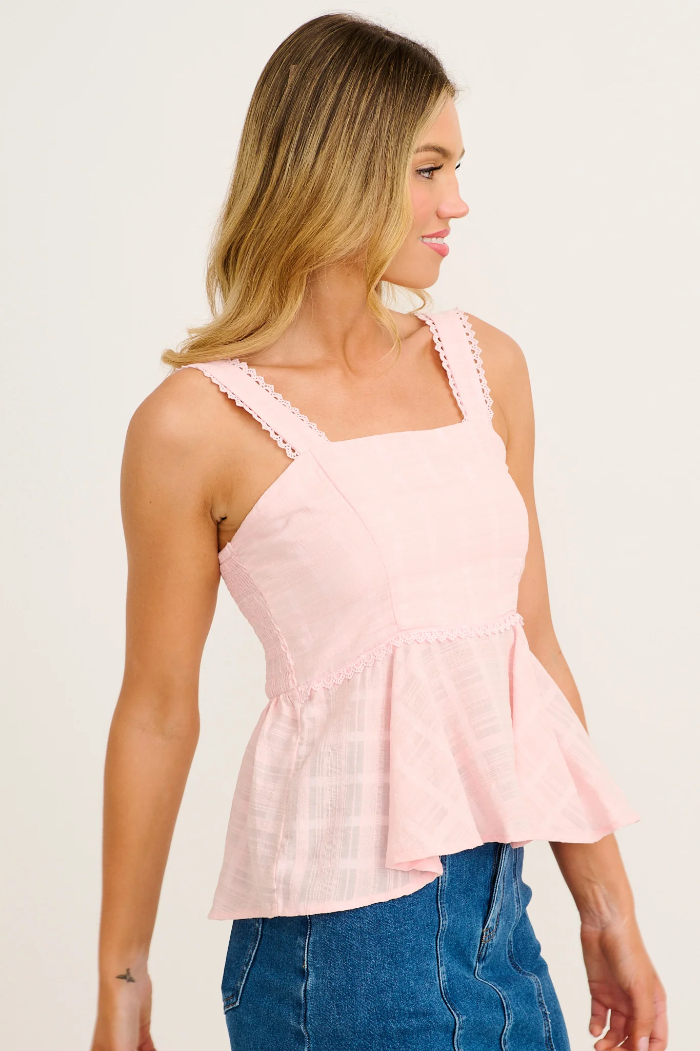 Palms Top in Pink Textured Cotton - Image 2