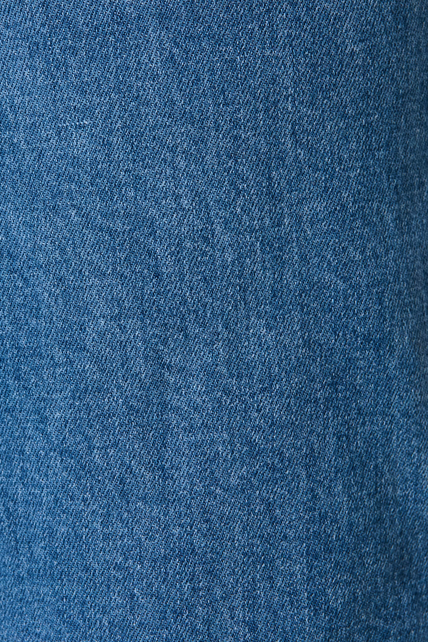 Payette Shorts in Mid Blue Denim - Image 6