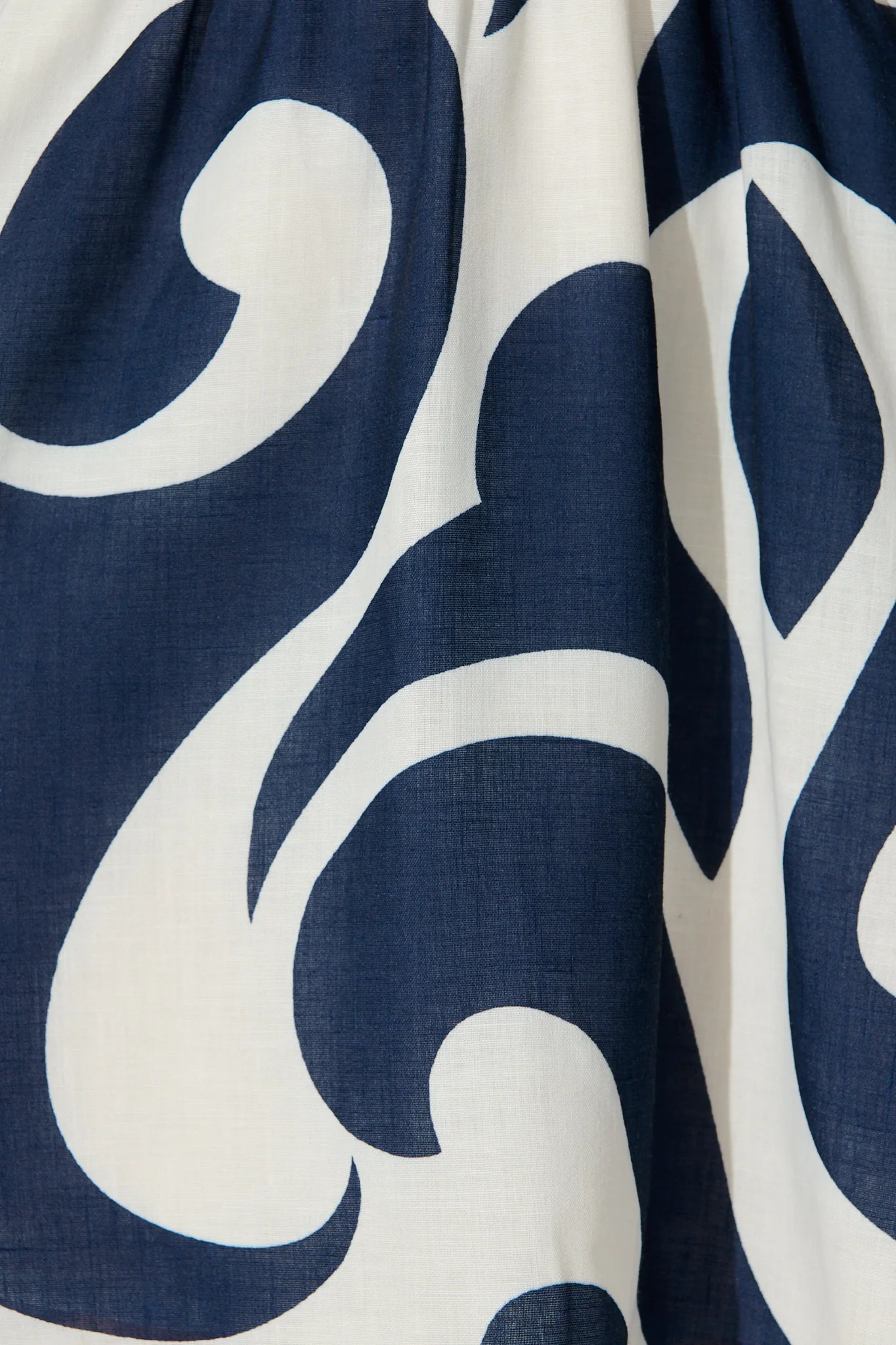 Pearl Dress in Navy Swirl Linen Blend - Image 6