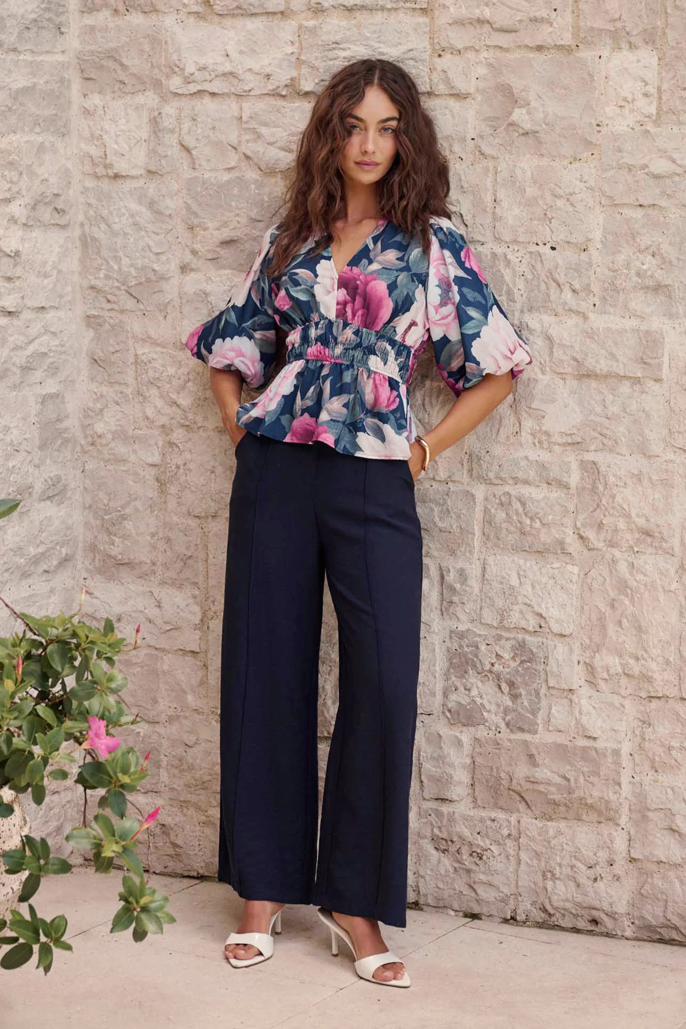 Power Dressing Pant in Navy Linen Blend - Image 2
