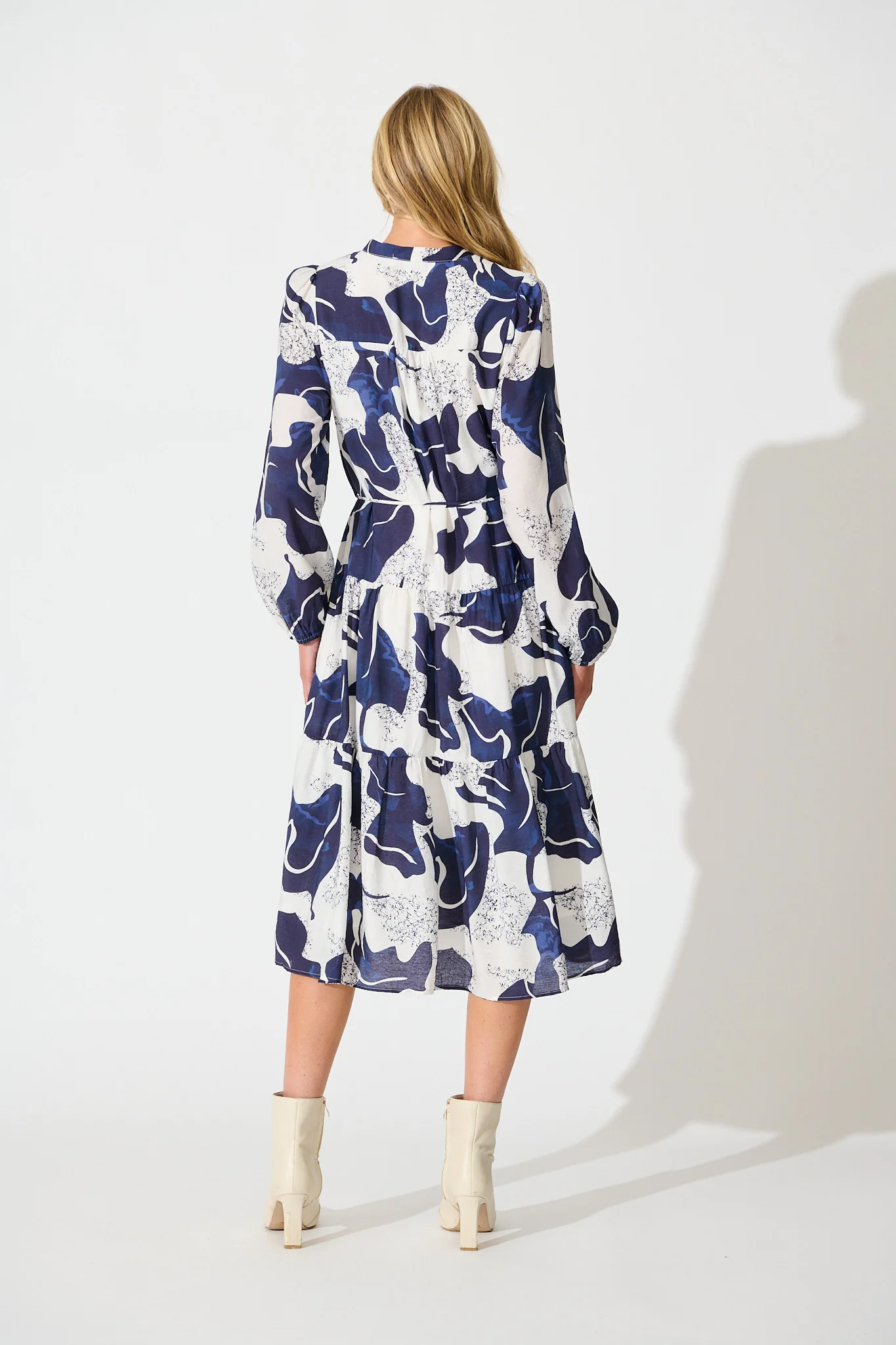 Prestige Midi Dress in White and Navy Print - Image 4