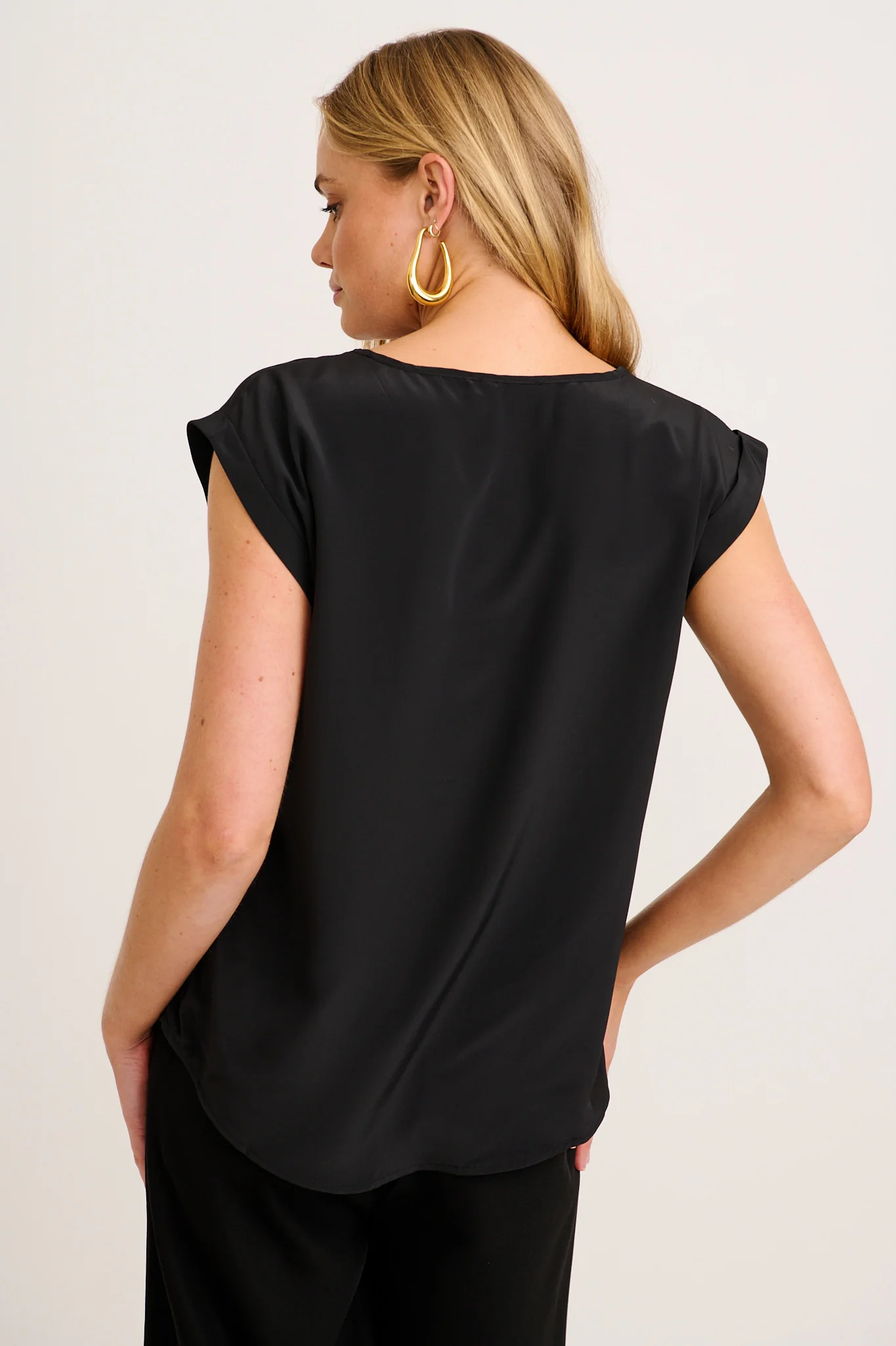 Rejina Top in Black - Image 4