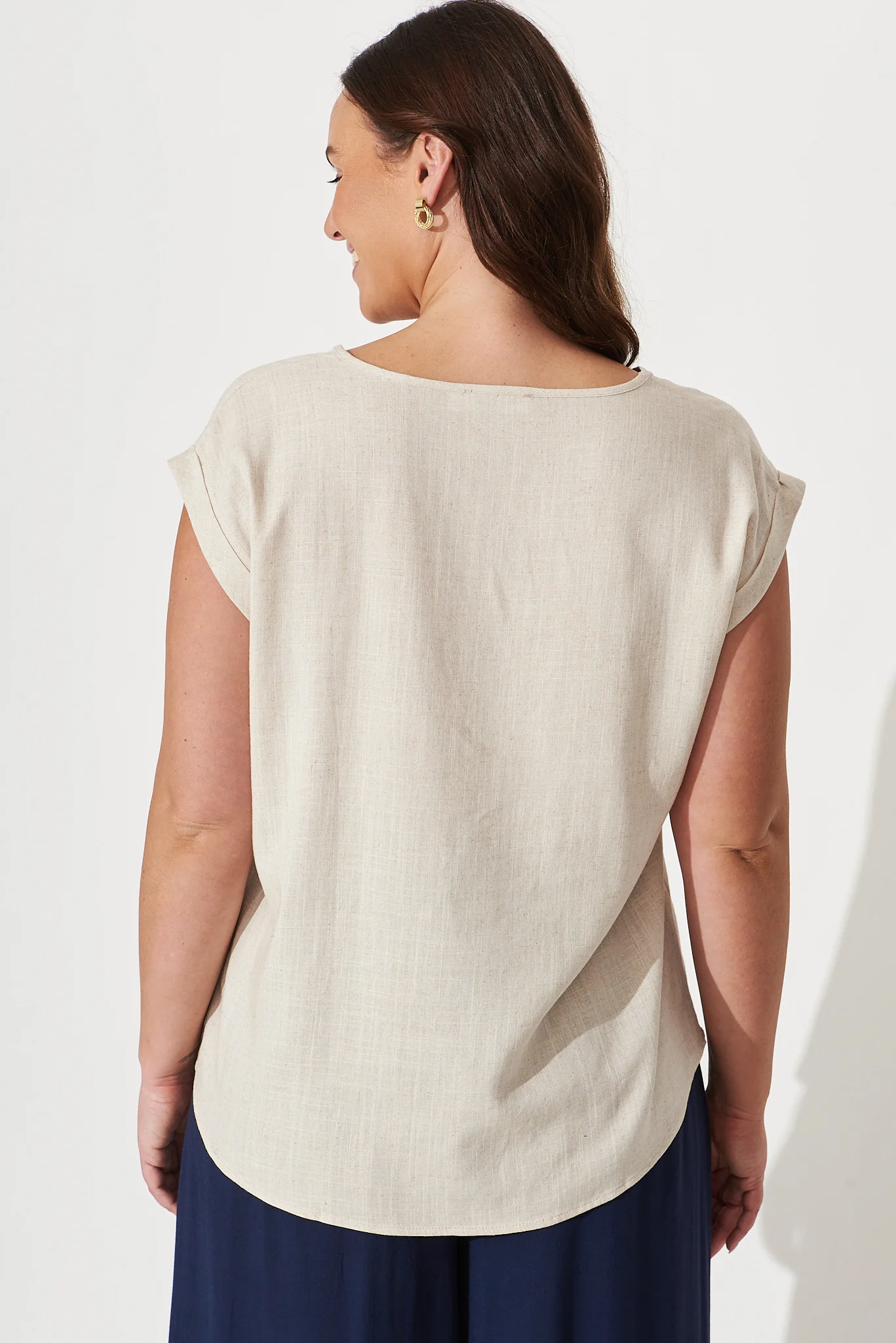Rejina Top In Oatmeal Linen Blend - Image 9