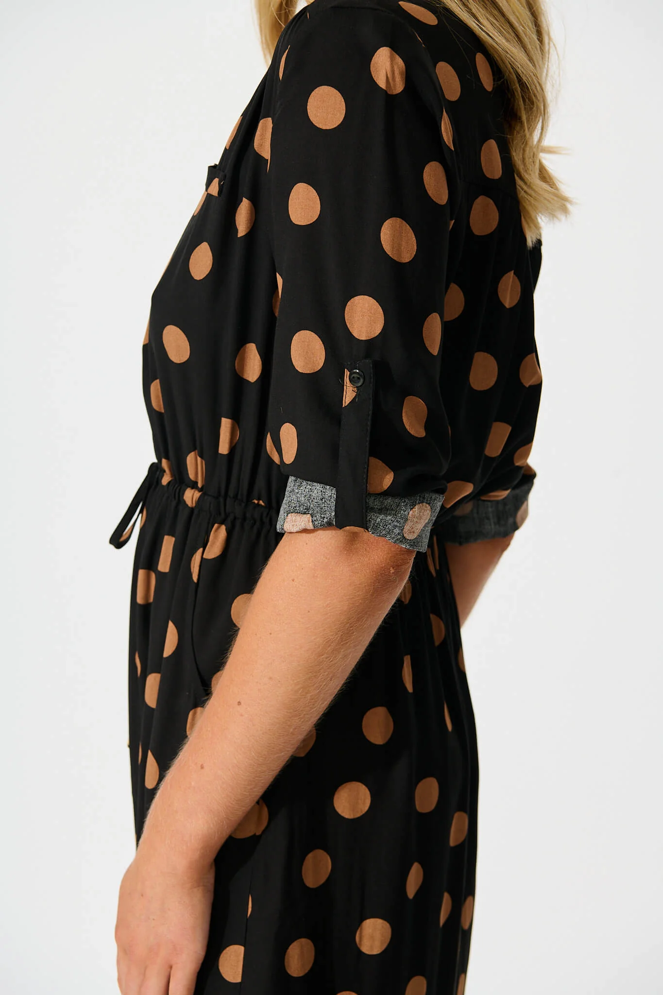 Rival Zip Dress in Black with Brown Spot - Image 6