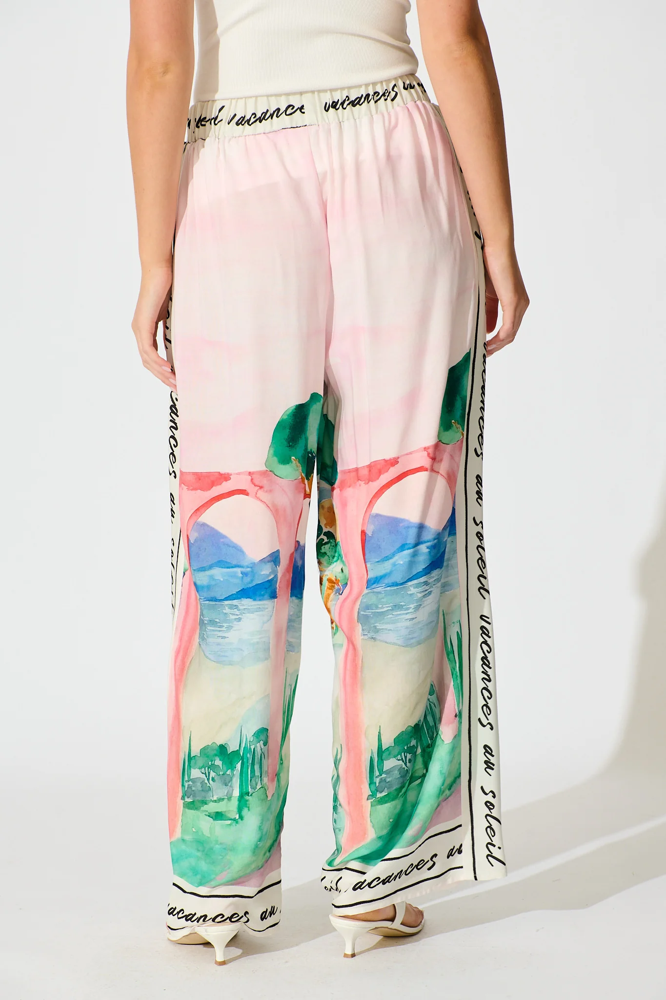 Riviera Whisper Pant in Blush Multi Landscape Print - Image 3