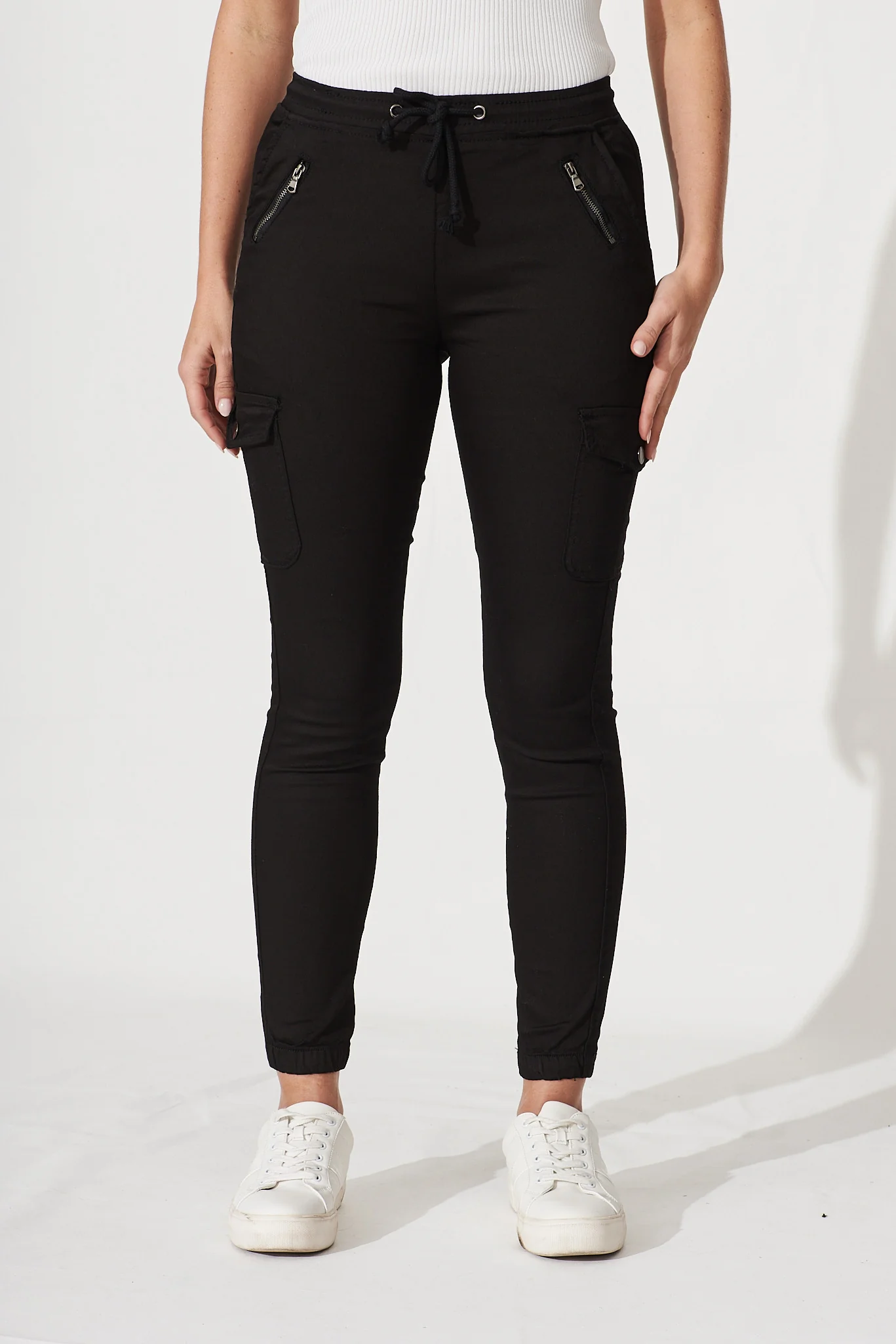 Ryder Jogger Pant In Black - Image 2