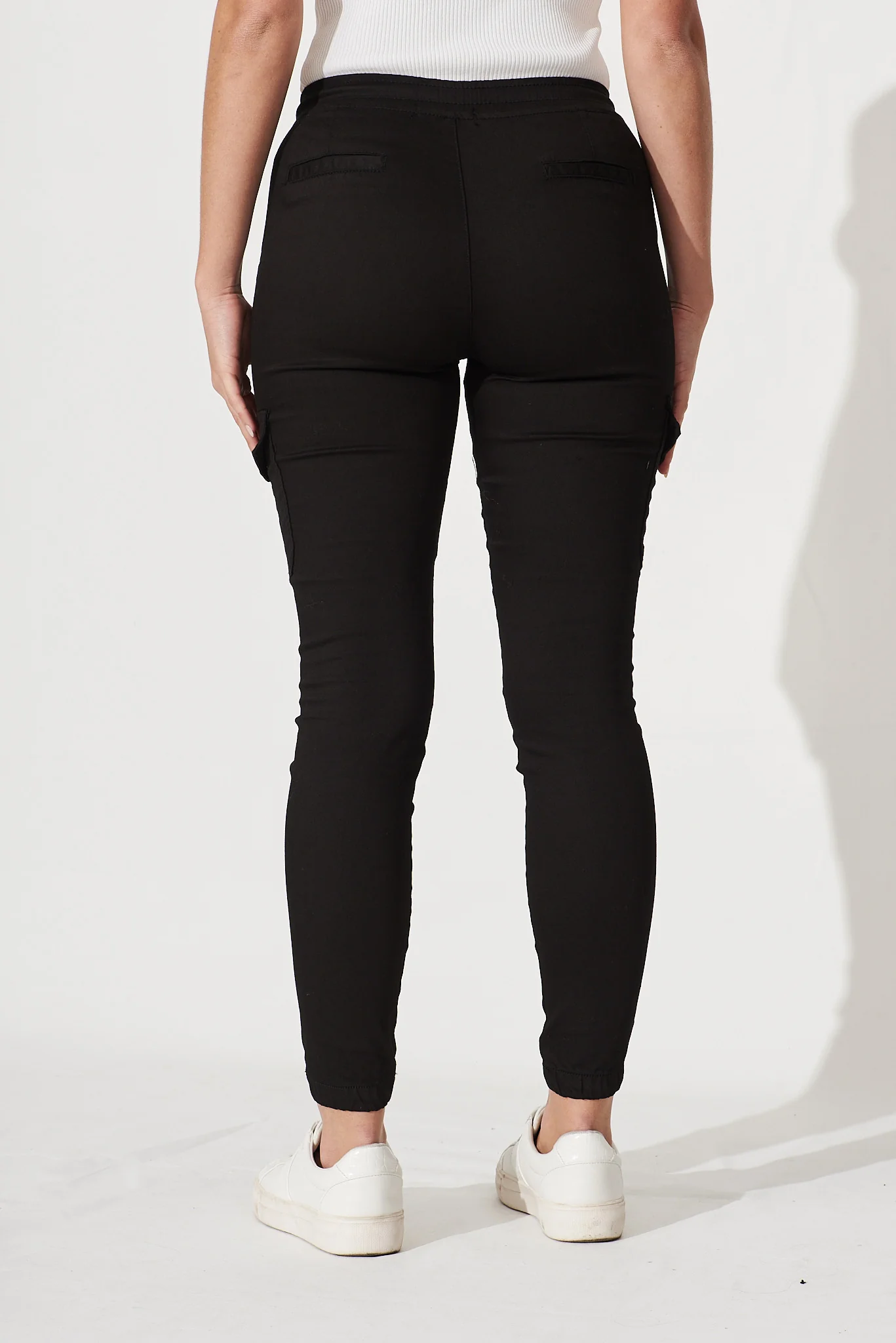 Ryder Jogger Pant In Black - Image 4