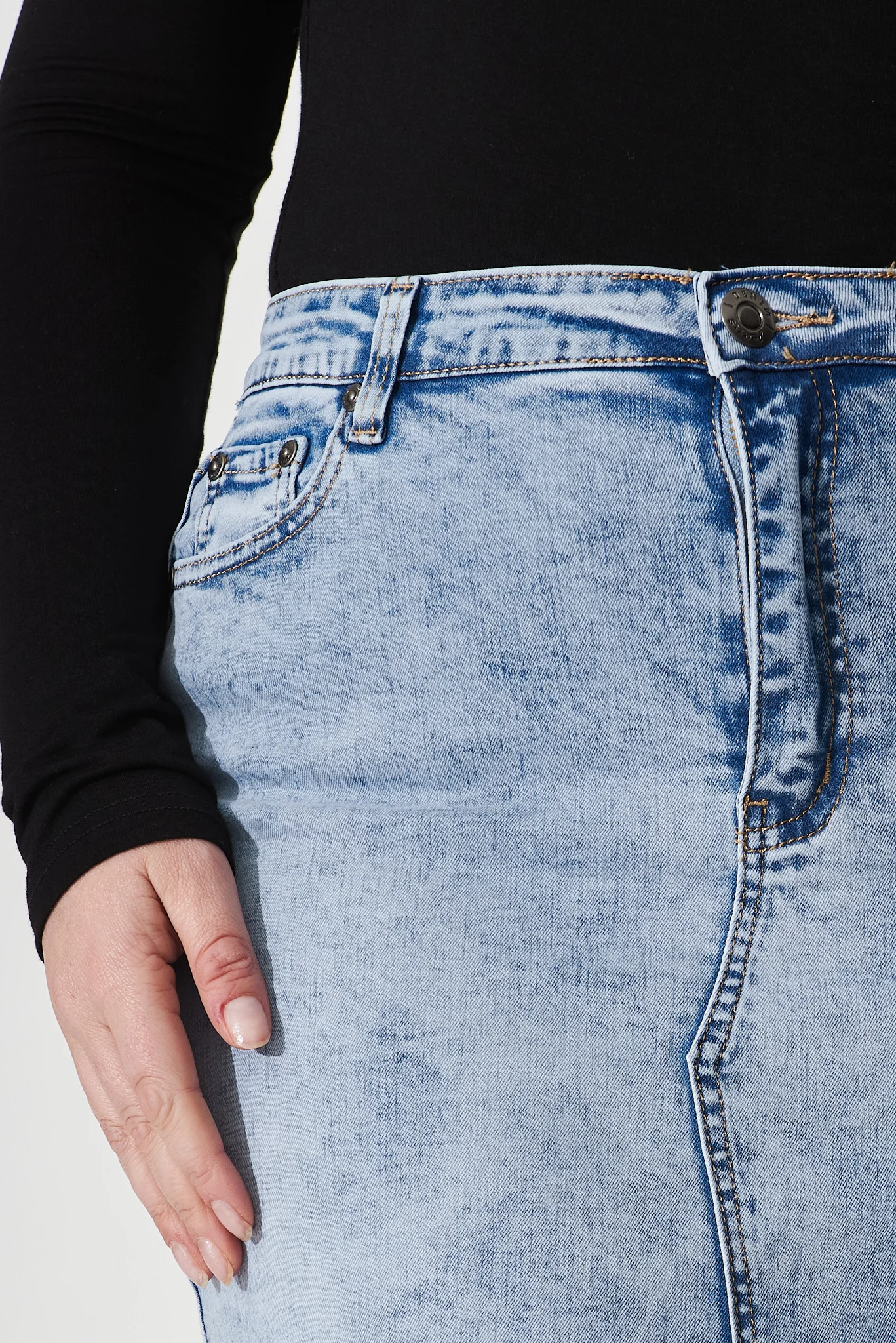 Sadie Denim Skirt in Acid Washed Blue - Image 9