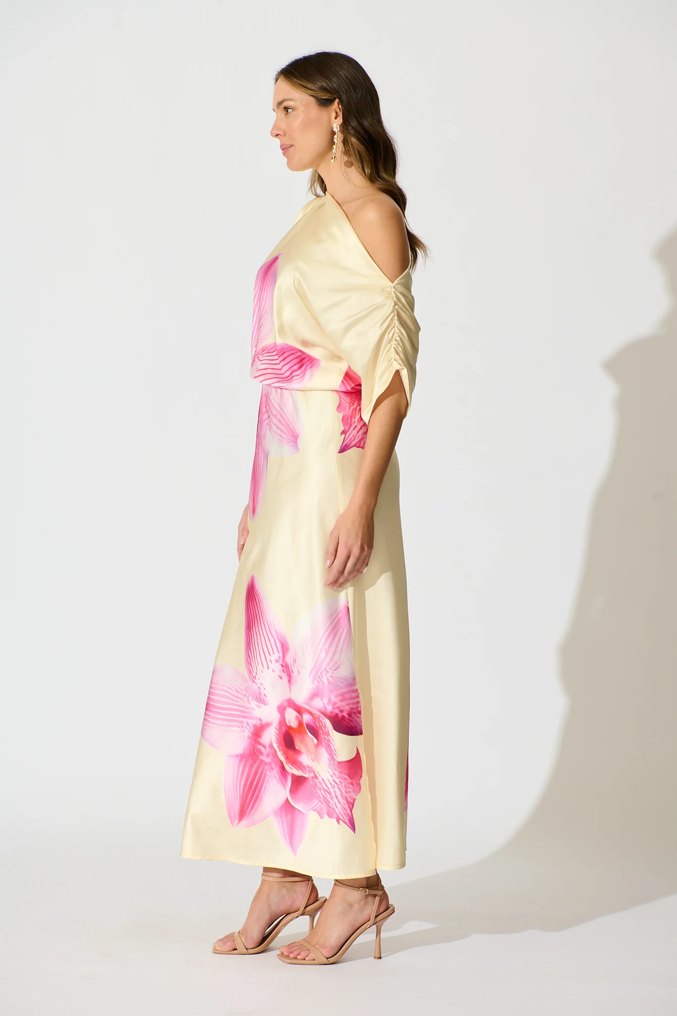 Sarita Maxi Off Shoulder Dress in Butter Yellow Floral Satin - Image 3