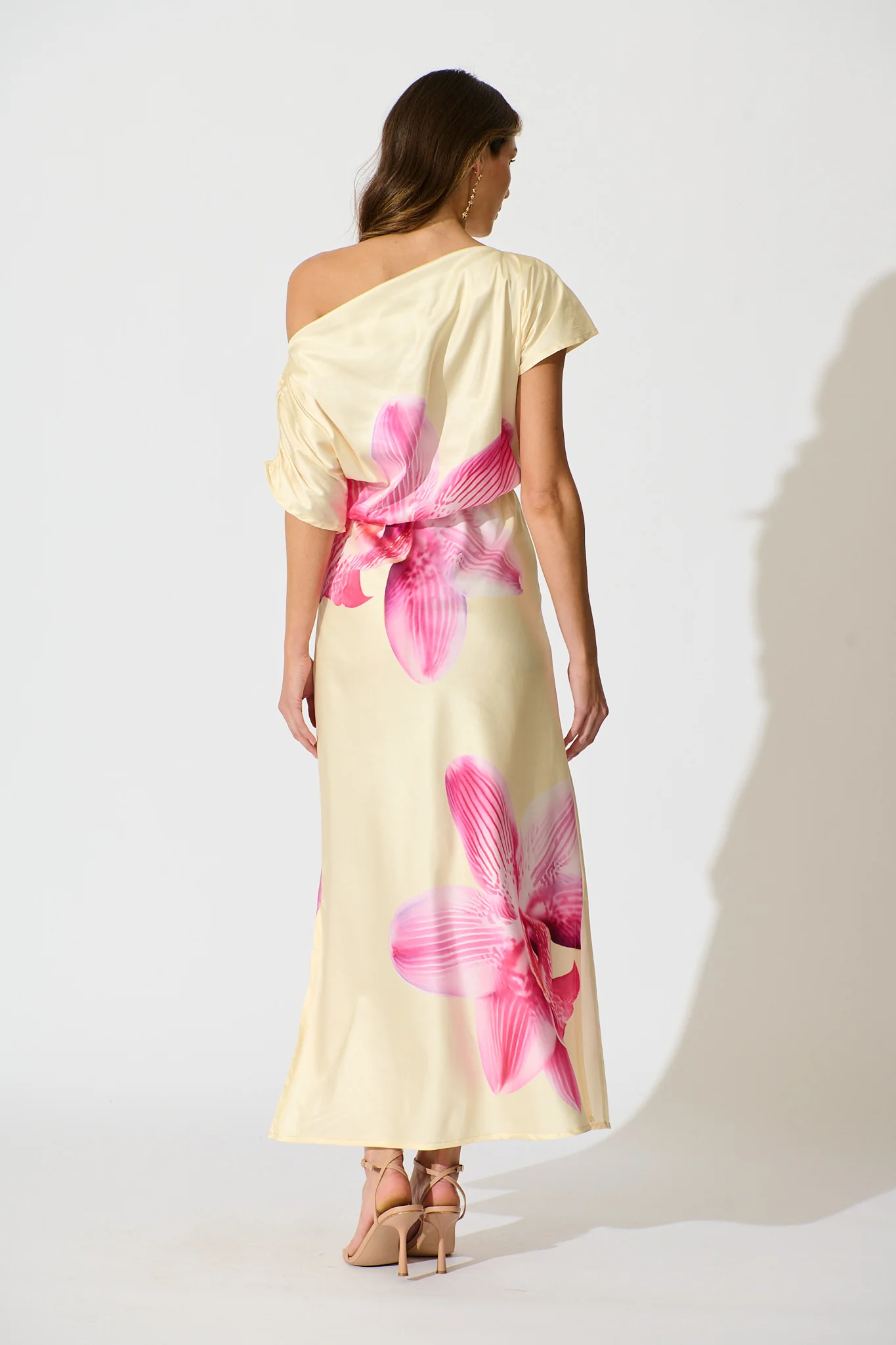 Sarita Maxi Off Shoulder Dress in Butter Yellow Floral Satin - Image 4