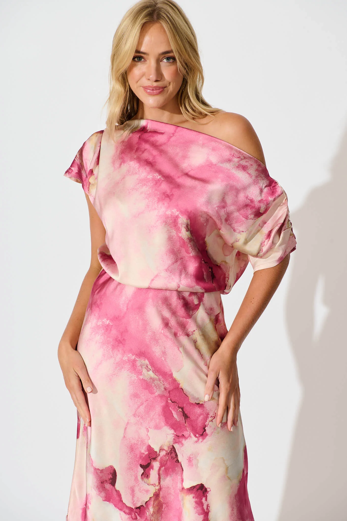 Sarita Maxi Off Shoulder Dress in Magenta Watercolour Satin - Image 2