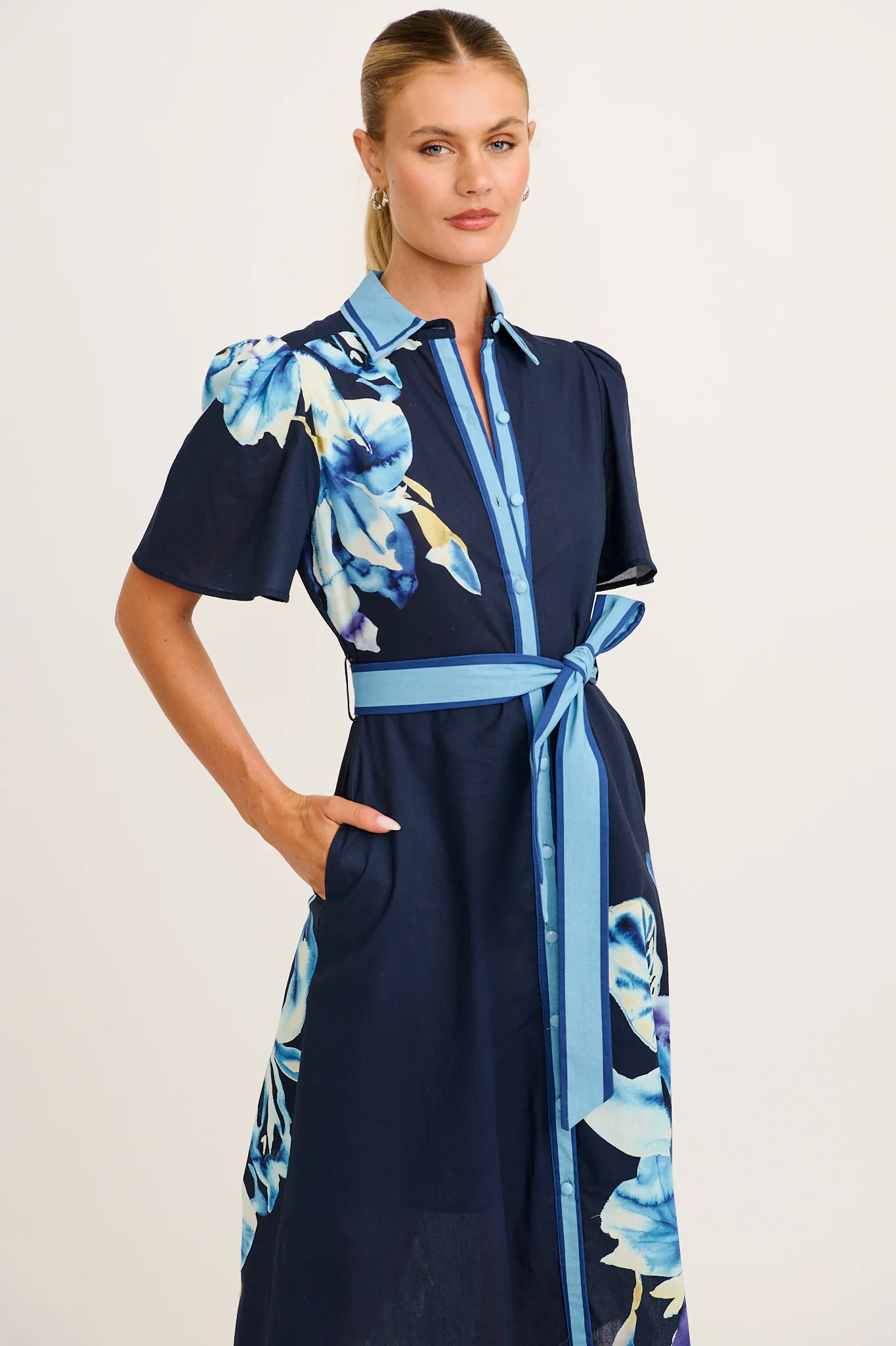 Scenic Dreams Maxi Shirt Dress in Navy with Blue Floral Cotton - Image 2