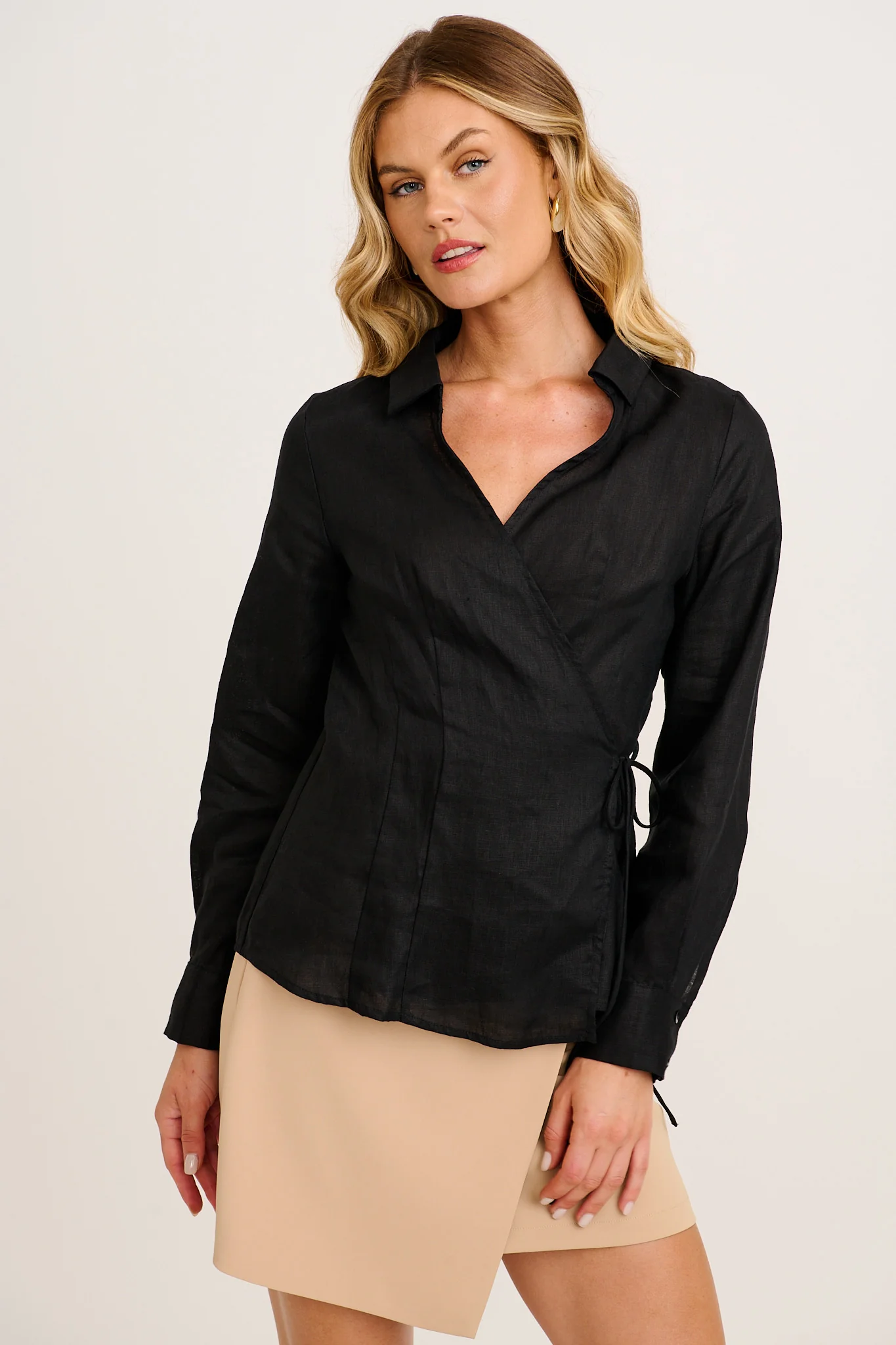 Sea Breeze Wrap Top in Black Linen