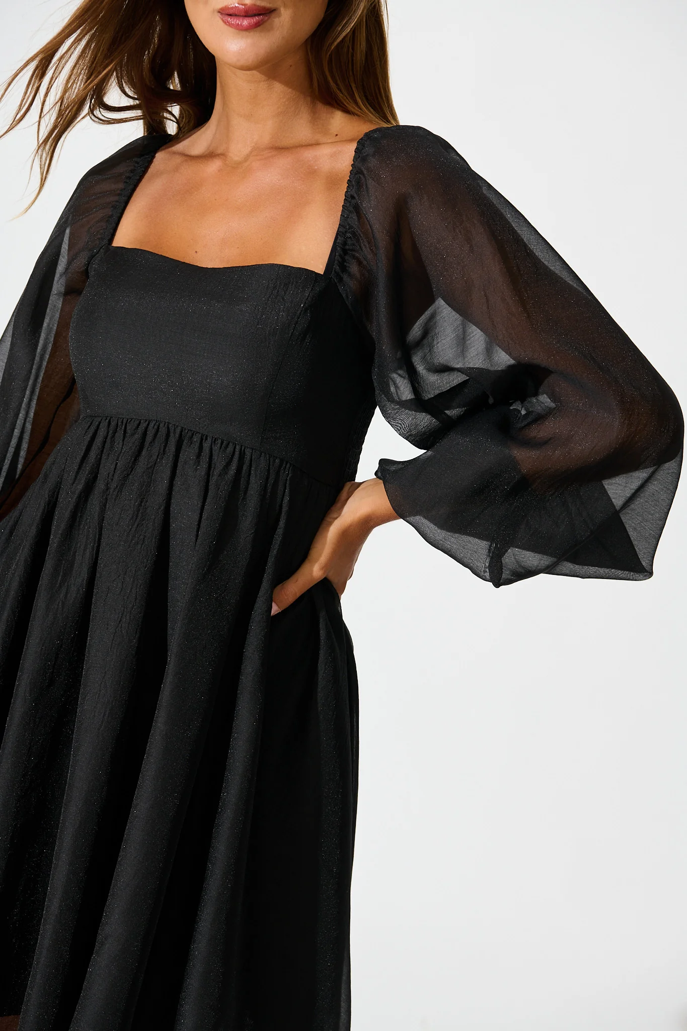 Seduction Dress in Black - Image 9