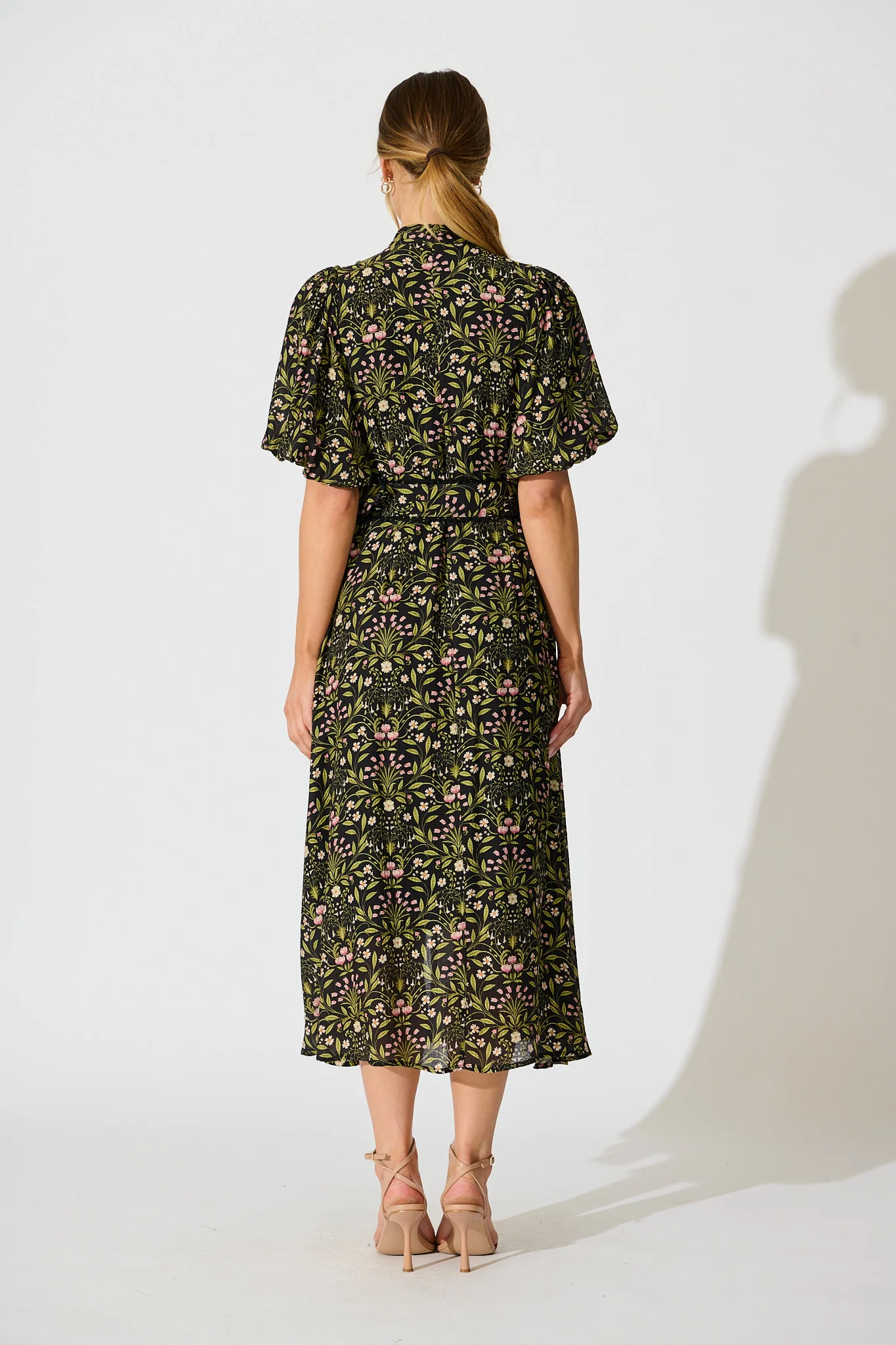 Selestia Maxi Dress in Black Floral - Image 4
