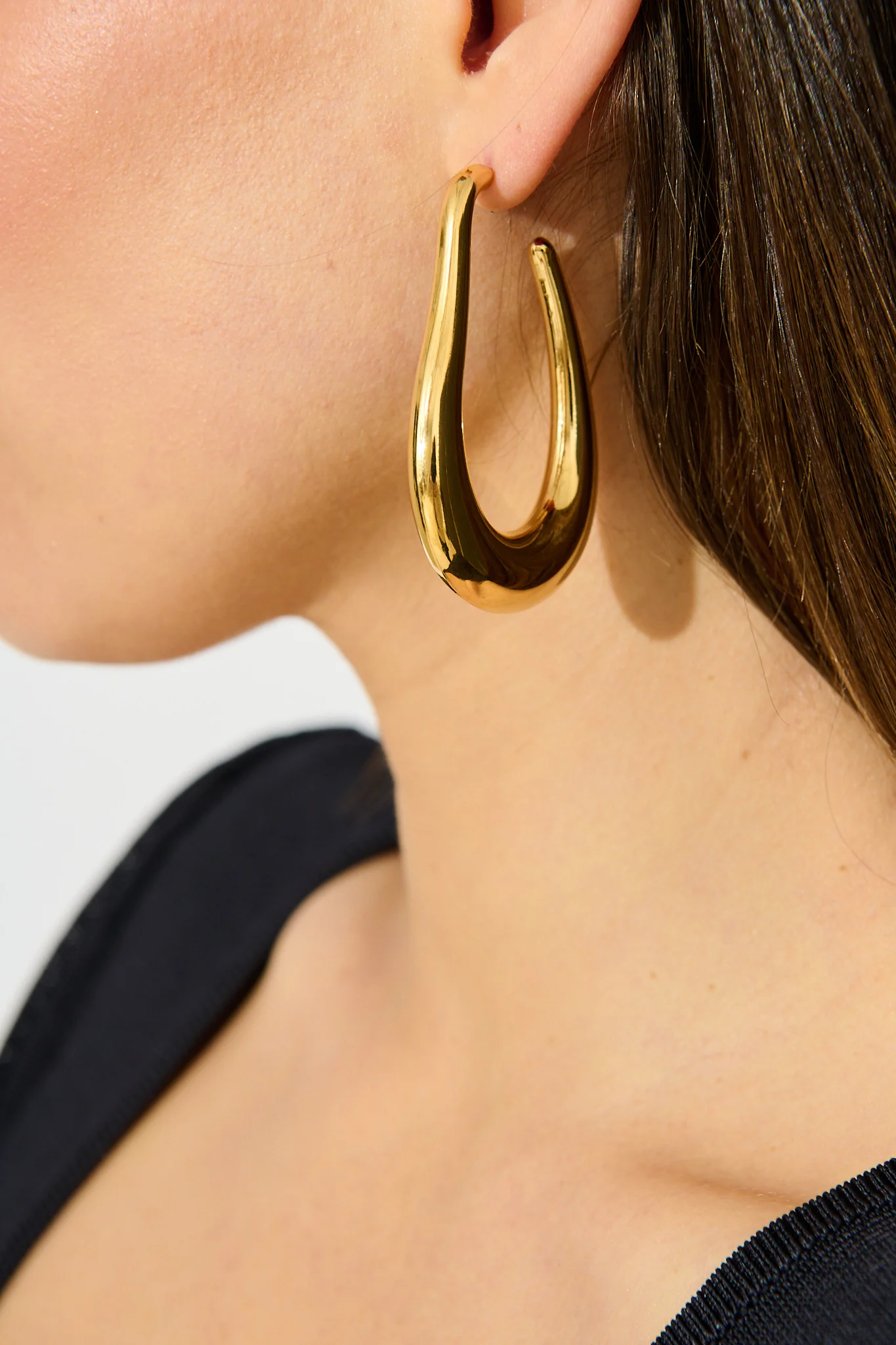 Shayla Hoop Earrings in 18K Gold Plated - Image 8