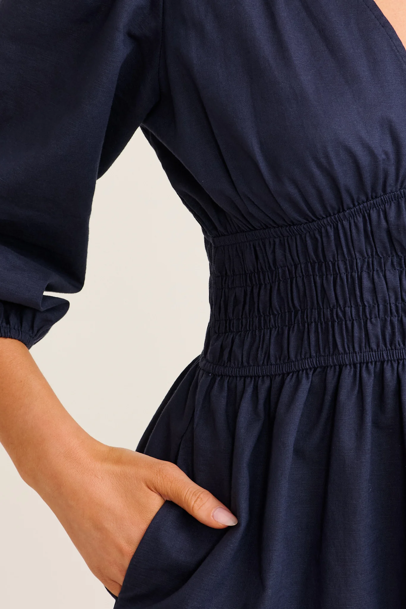 Shimmer Dress in Navy Cotton Linen - Image 5