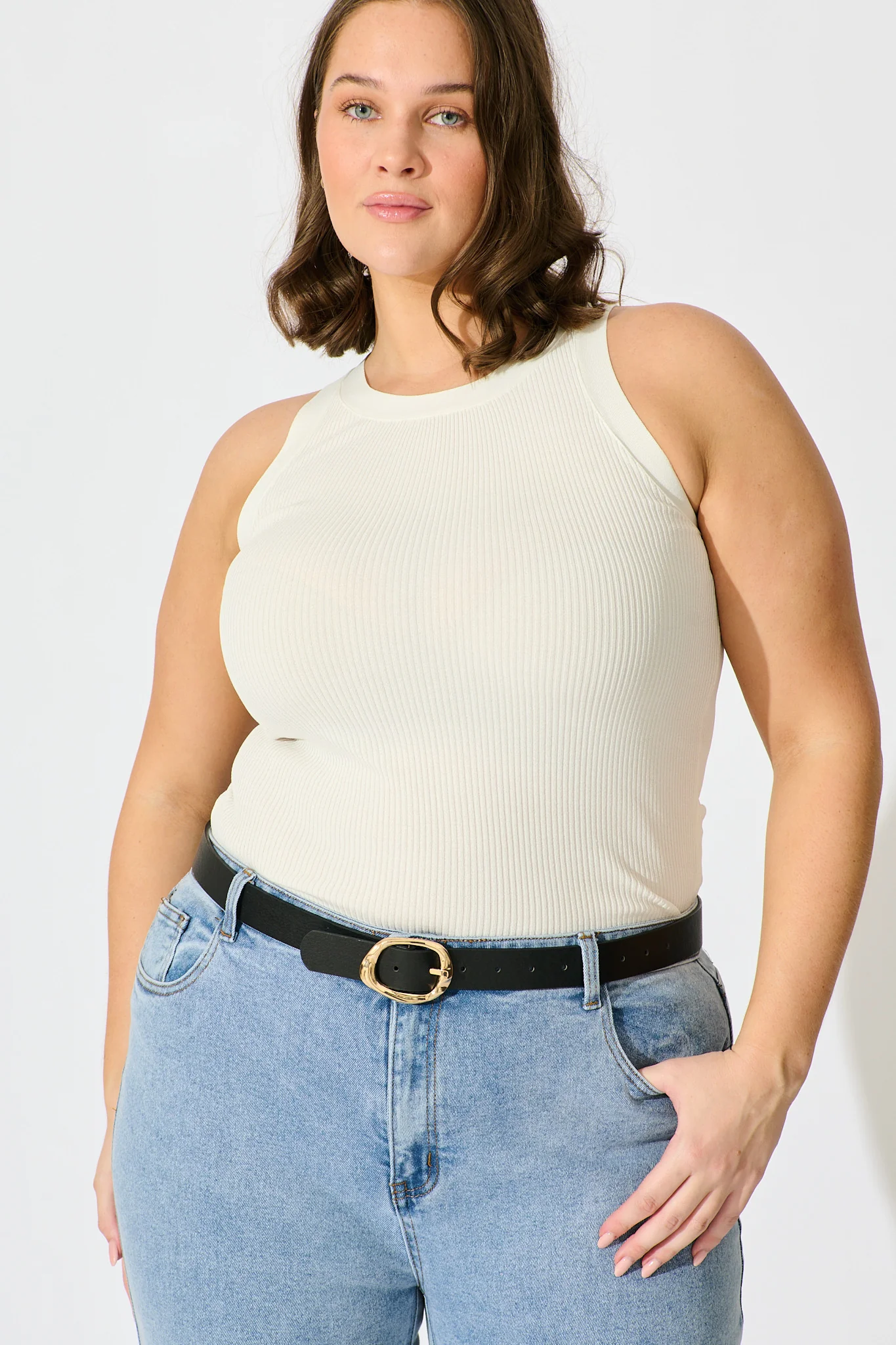 Sienna Belt in Black with Gold Textured Buckle - Image 3