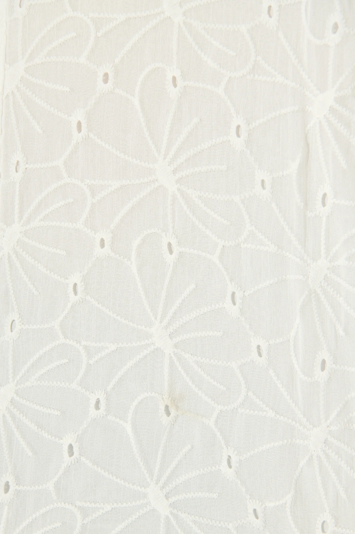 Soft Horizon Top in White Floral Broderie - Image 10