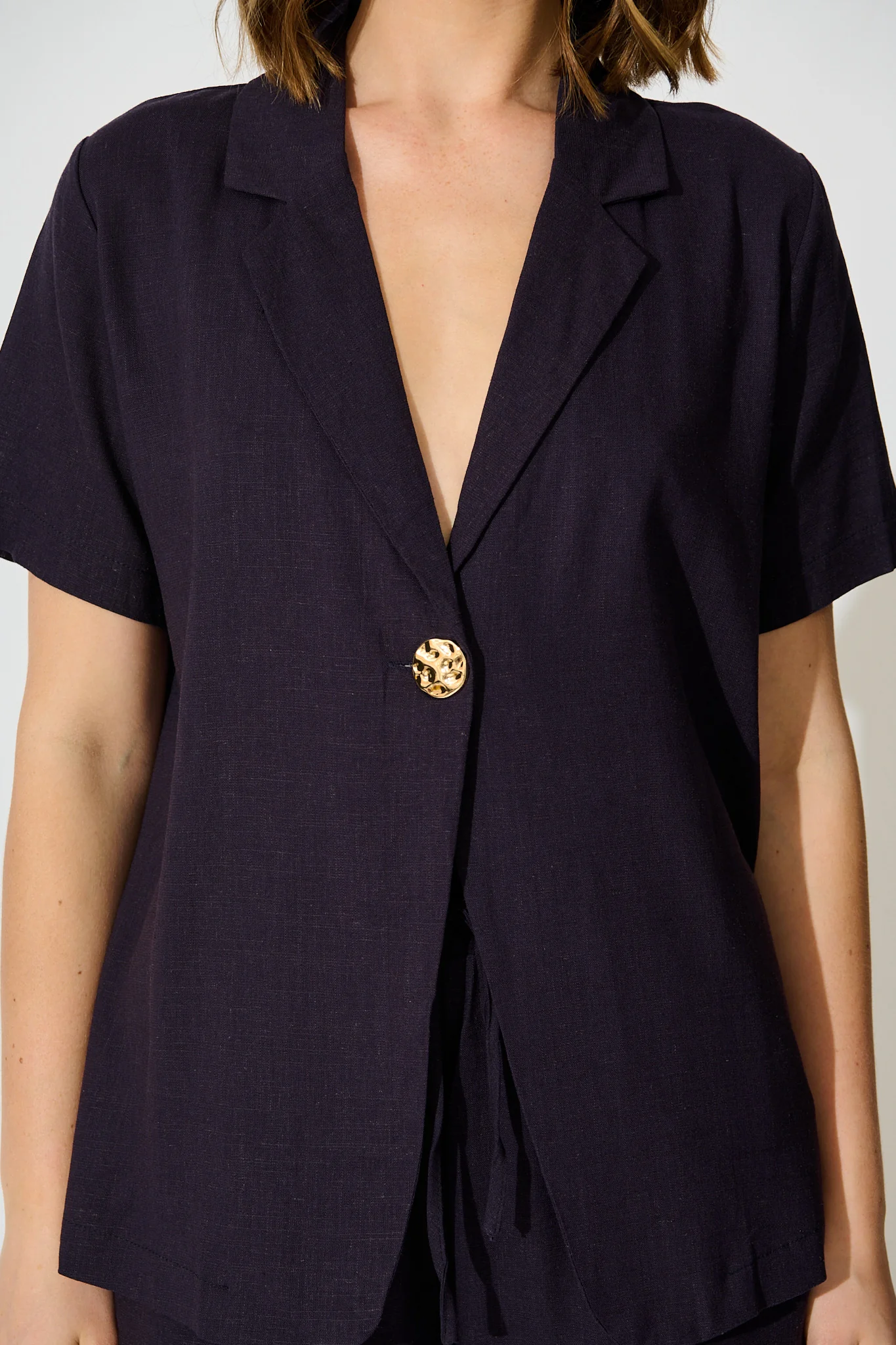 Soft Structure Top In Navy Cotton Linen - Image 5