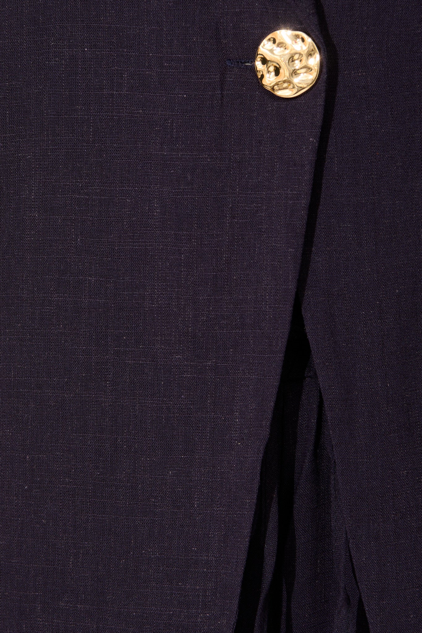 Soft Structure Top In Navy Cotton Linen - Image 6