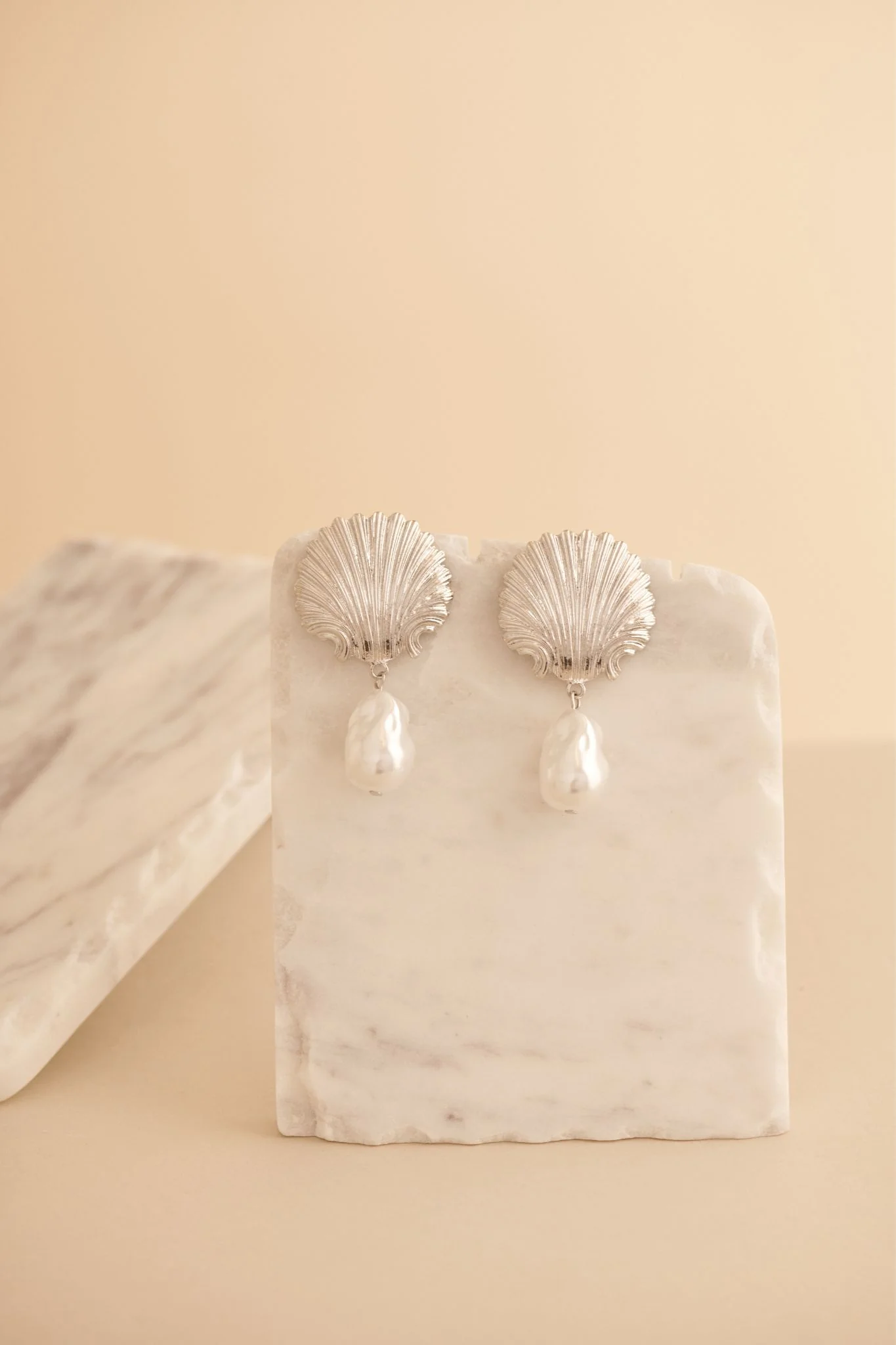 Soiree Drop Shell Earrings in Silver with Pearl - Image 2