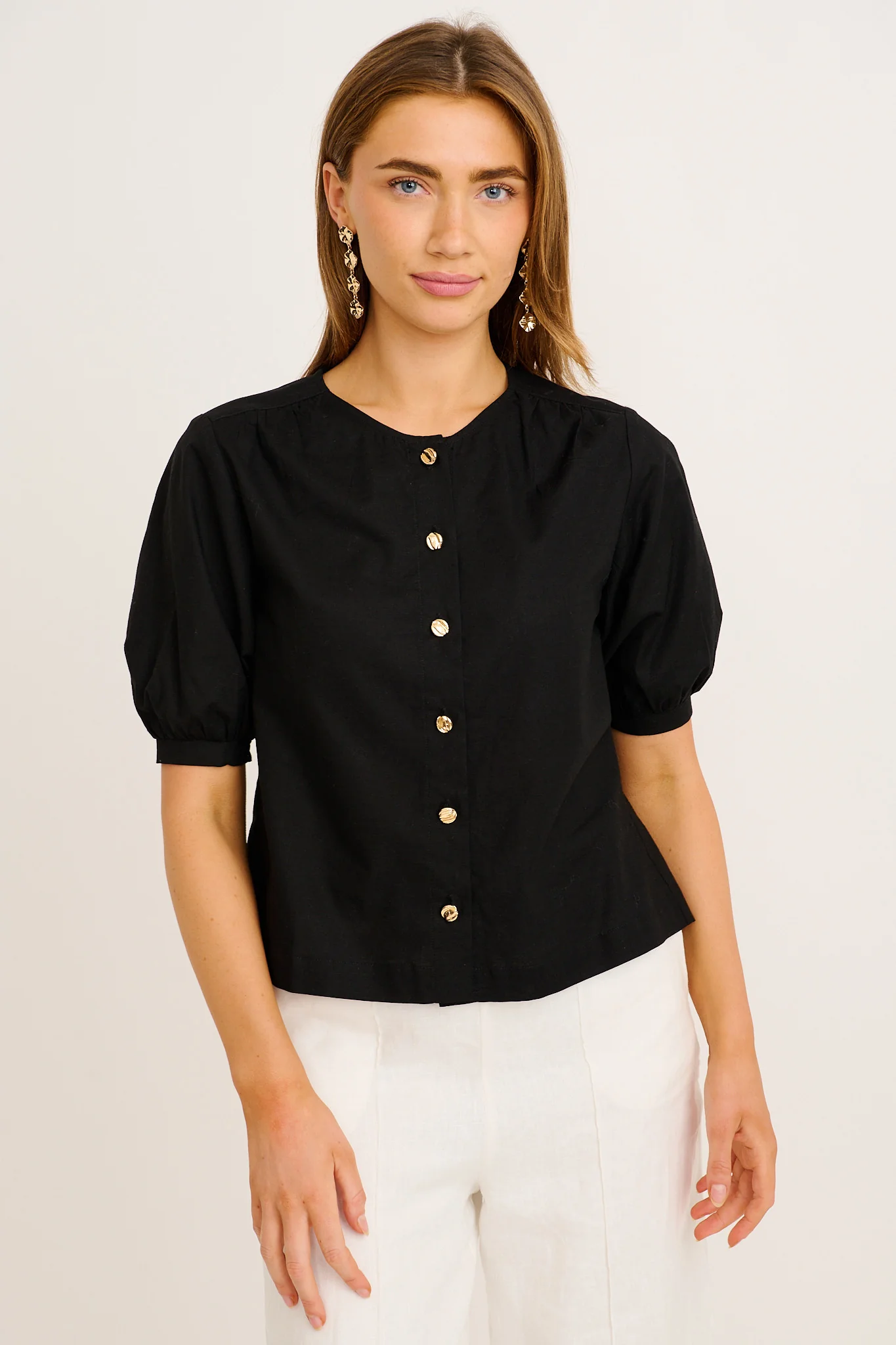 Sophisticated Top in Black Cotton Linen