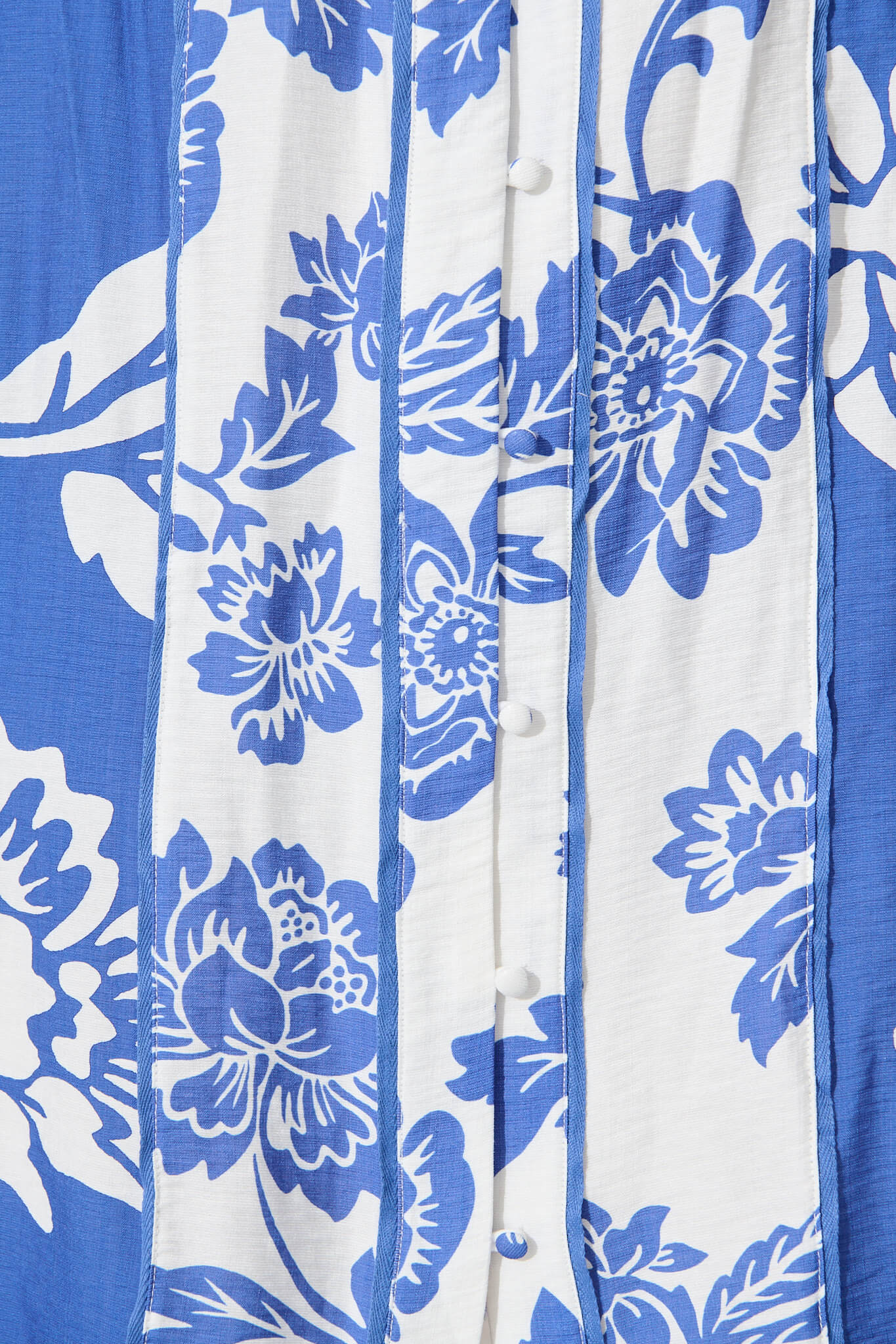 Spirit Shirt Dress In Blue With White Floral Print - Image 11