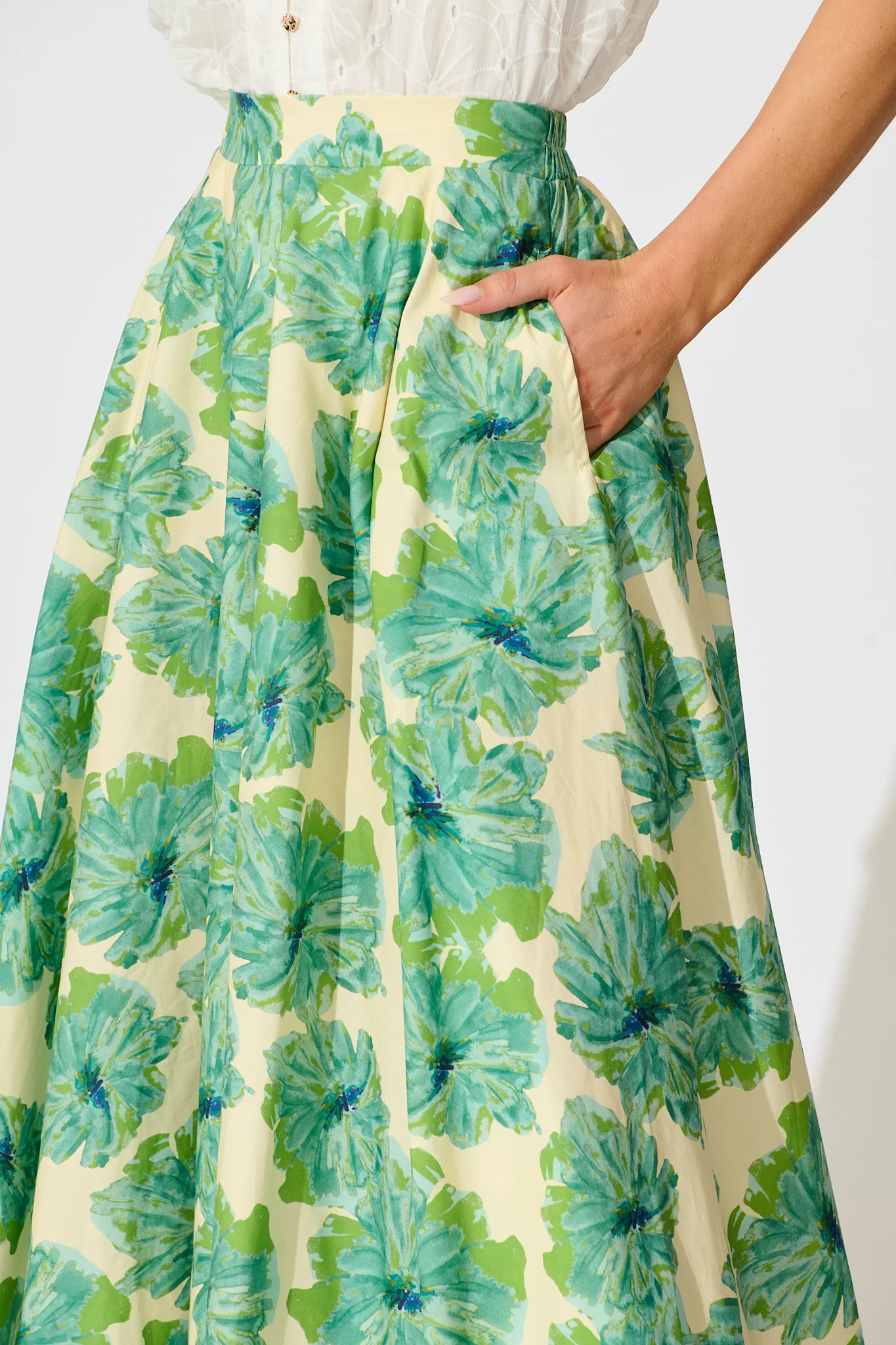 Sunlit Petals Midi Skirt in Green Floral Print Cotton - Image 5