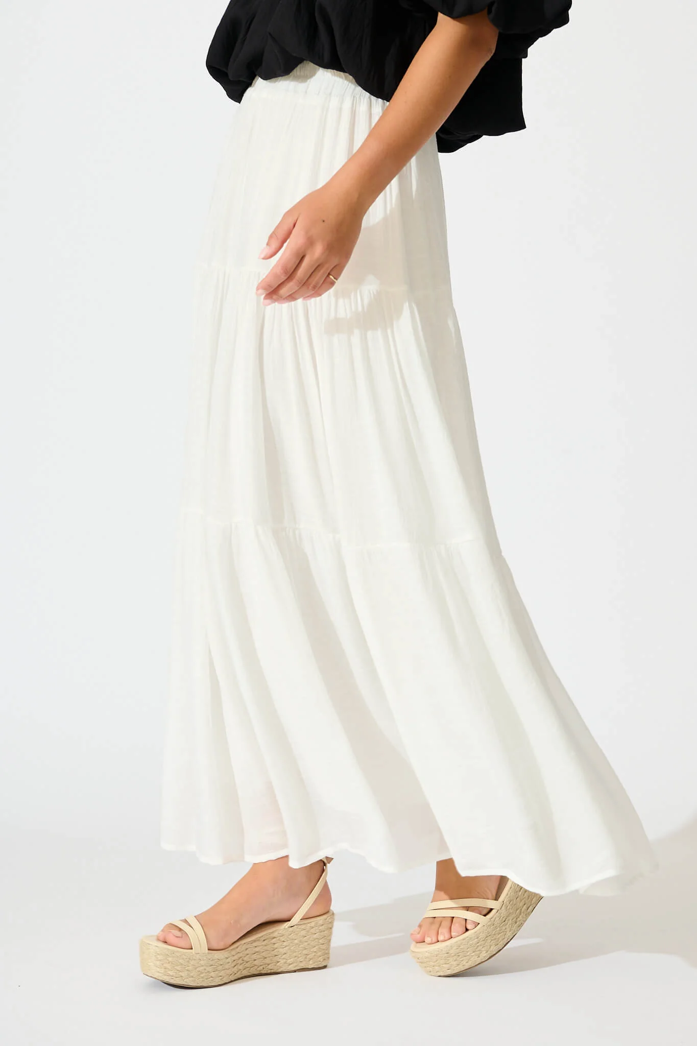 Sylvestra Maxi Skirt in White Cotton Blend - Image 5