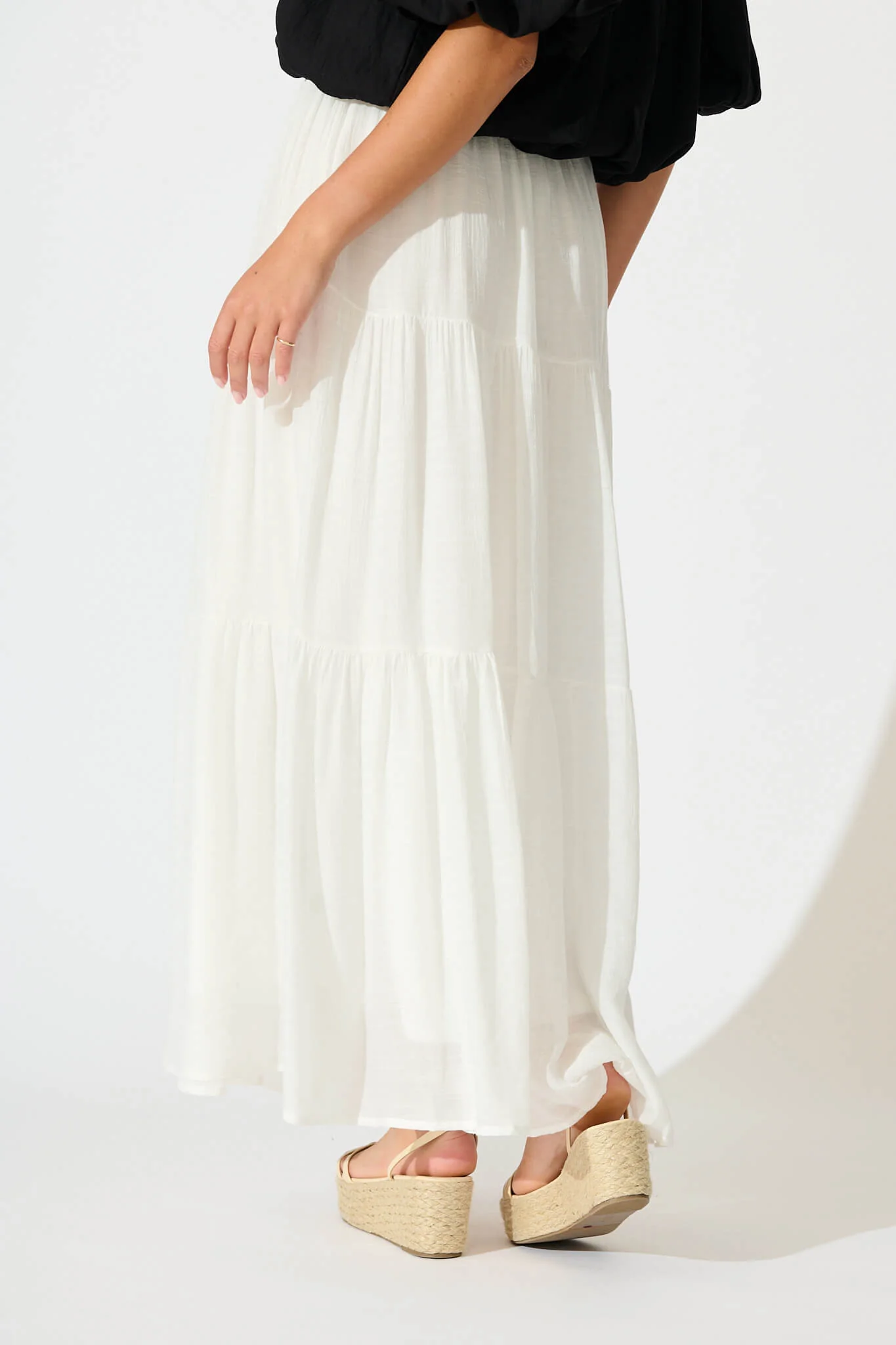 Sylvestra Maxi Skirt in White Cotton Blend - Image 6
