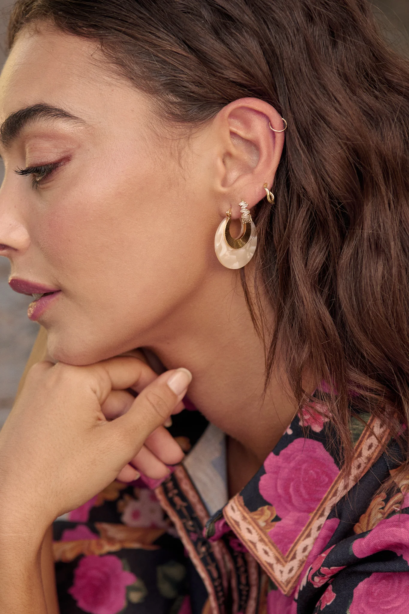 Talia Hoop Earrings in Gold with Cream Marble - Image 2