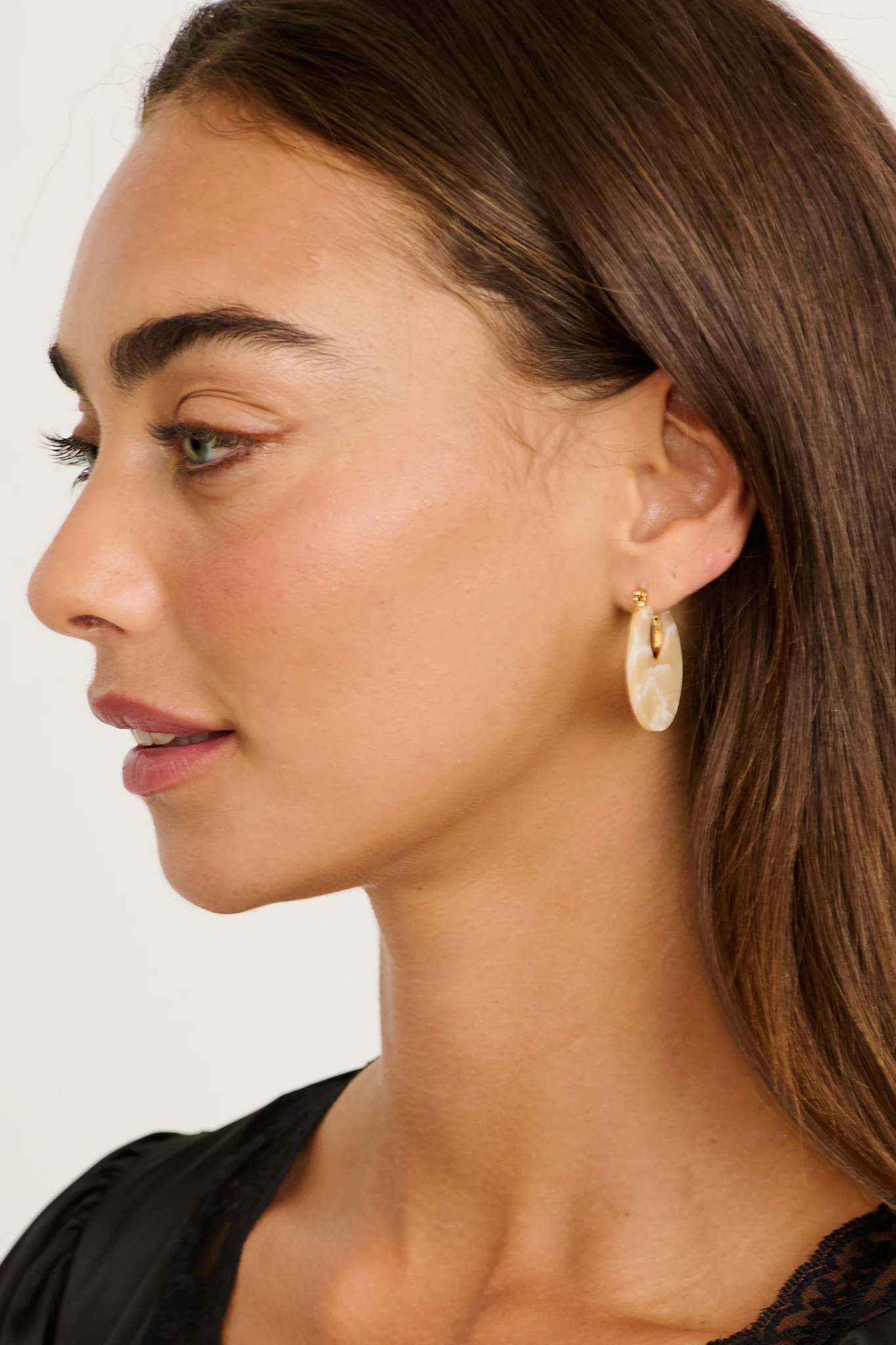 Talia Hoop Earrings in Gold with Cream Marble - Image 5
