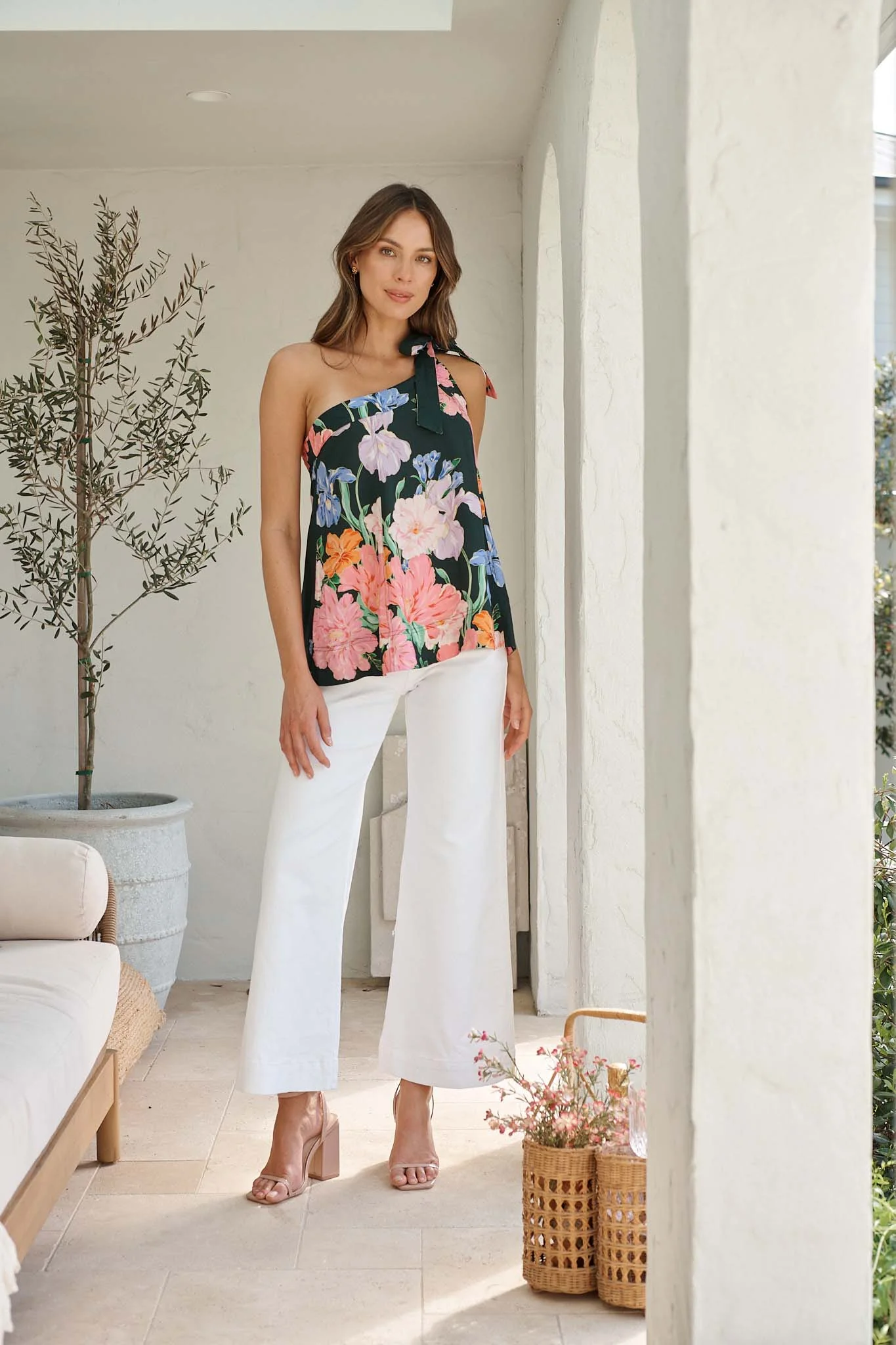 Torin High Rise Wide Leg Jean In White Denim - Image 6
