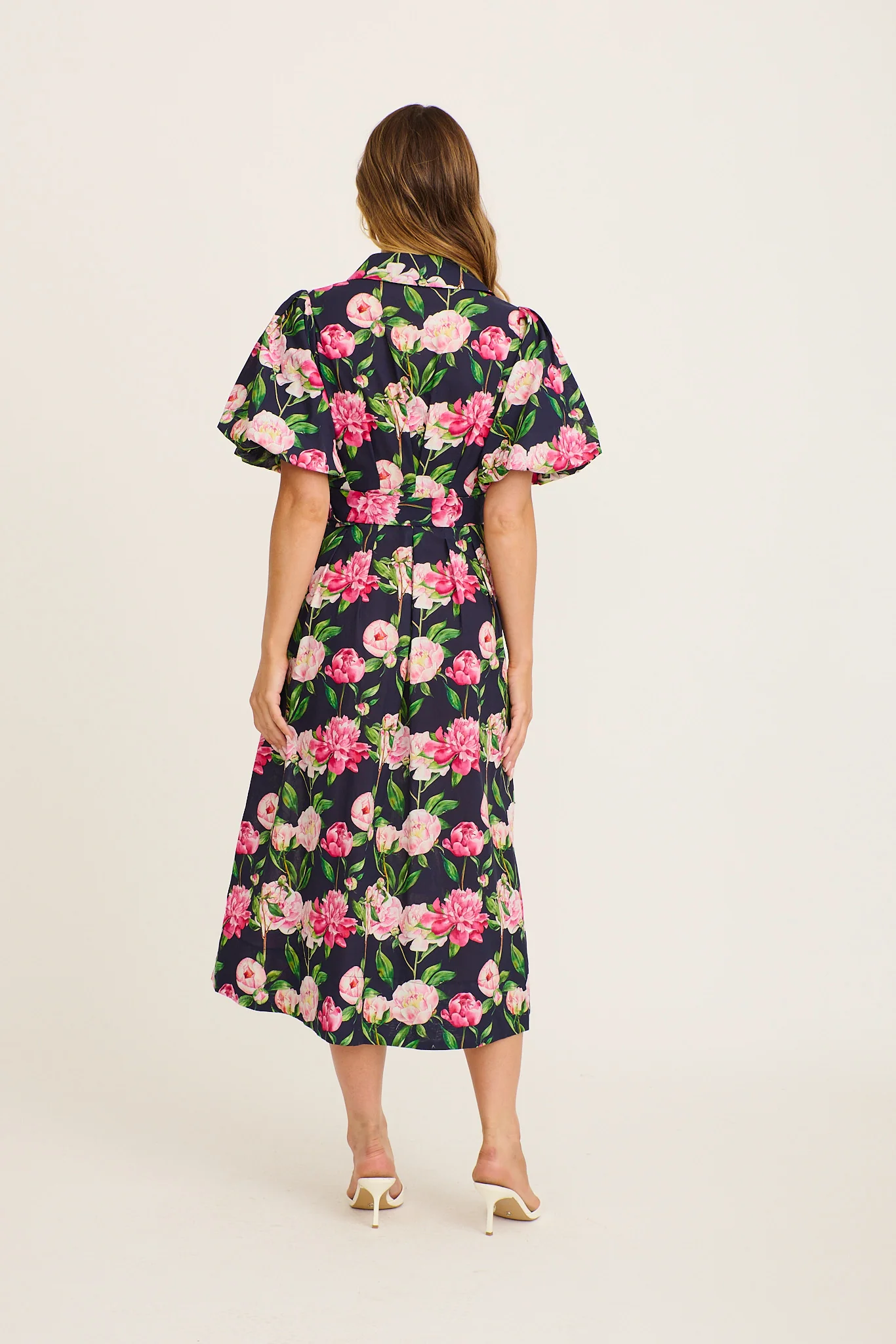 Tranquil Harmony Shirt Midi Dress in Navy with Blush Floral Cotton - Image 4
