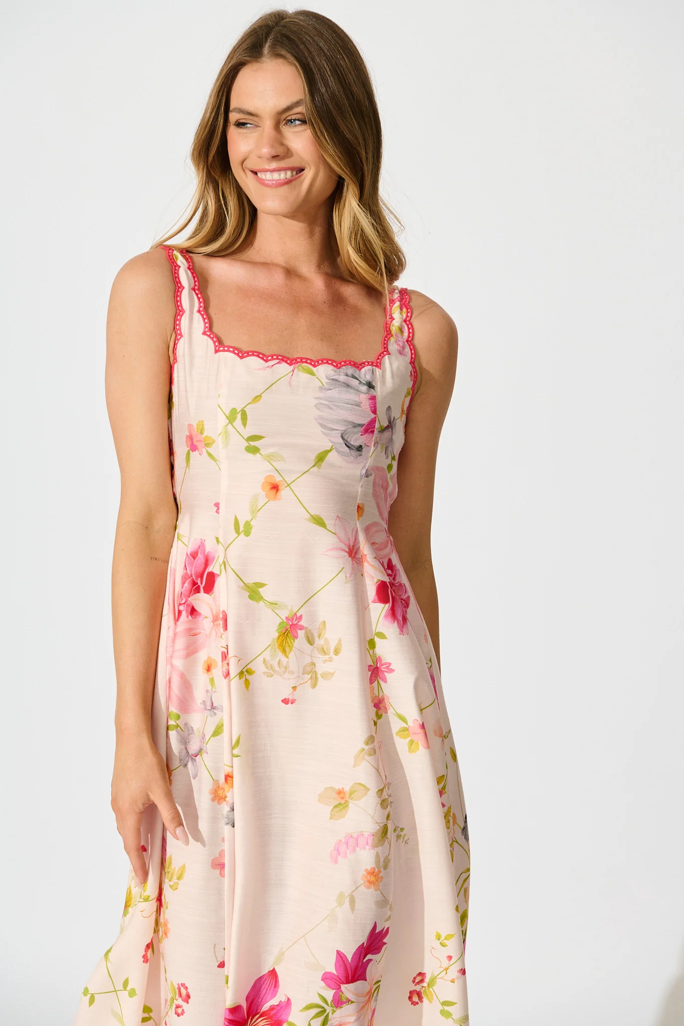 Tuscan Muse Midi Sundress in Light Blush Floral - Image 3