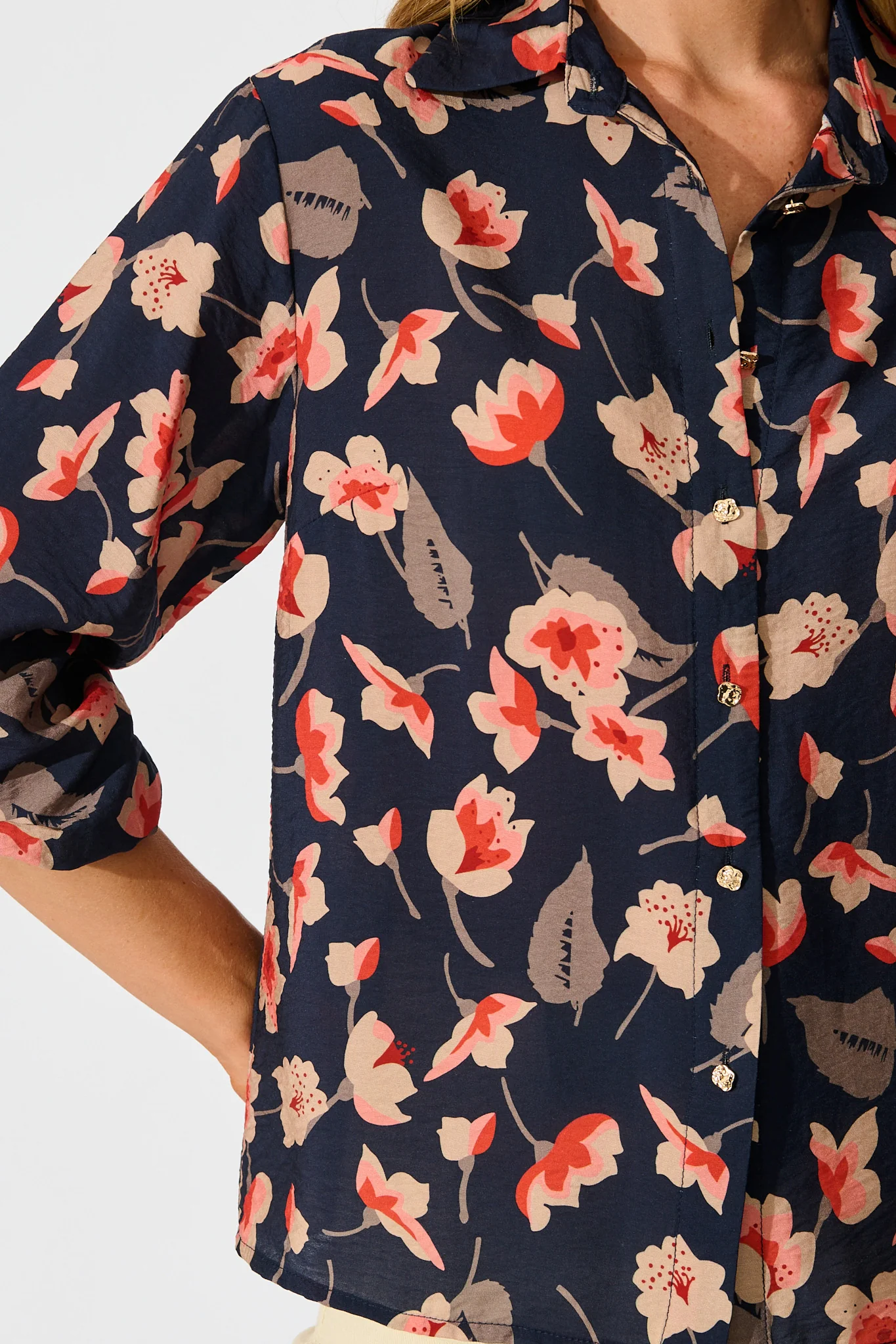 Twilight Flora Shirt in Navy Floral - Image 5