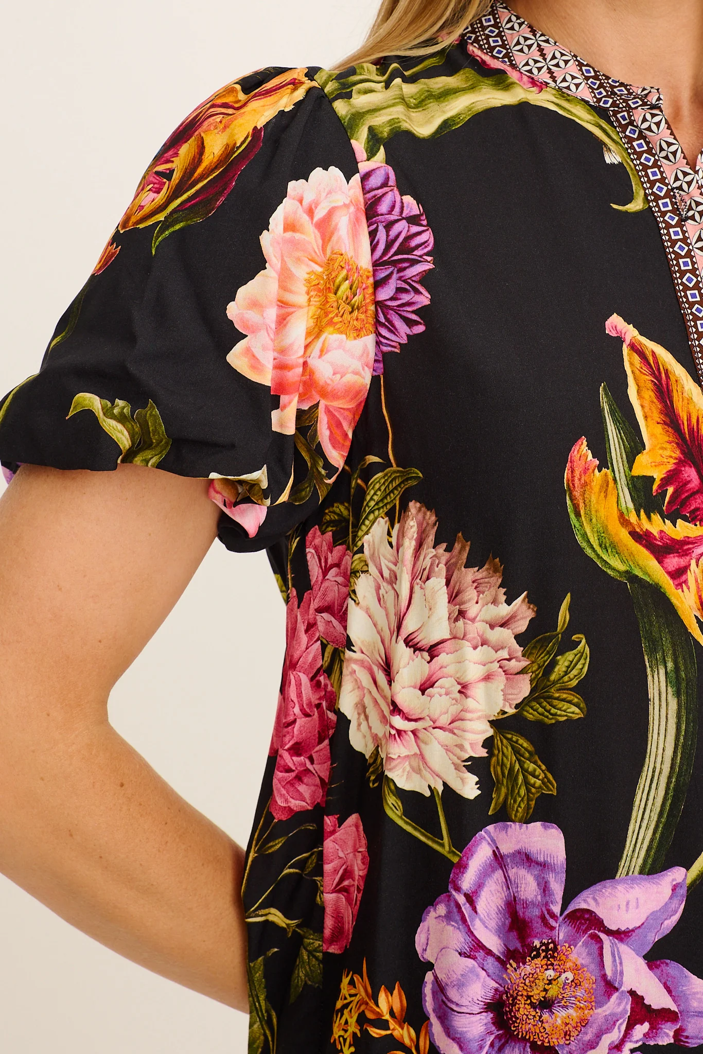 Twilight Luxe Top in Black with Multi Floral - Image 10