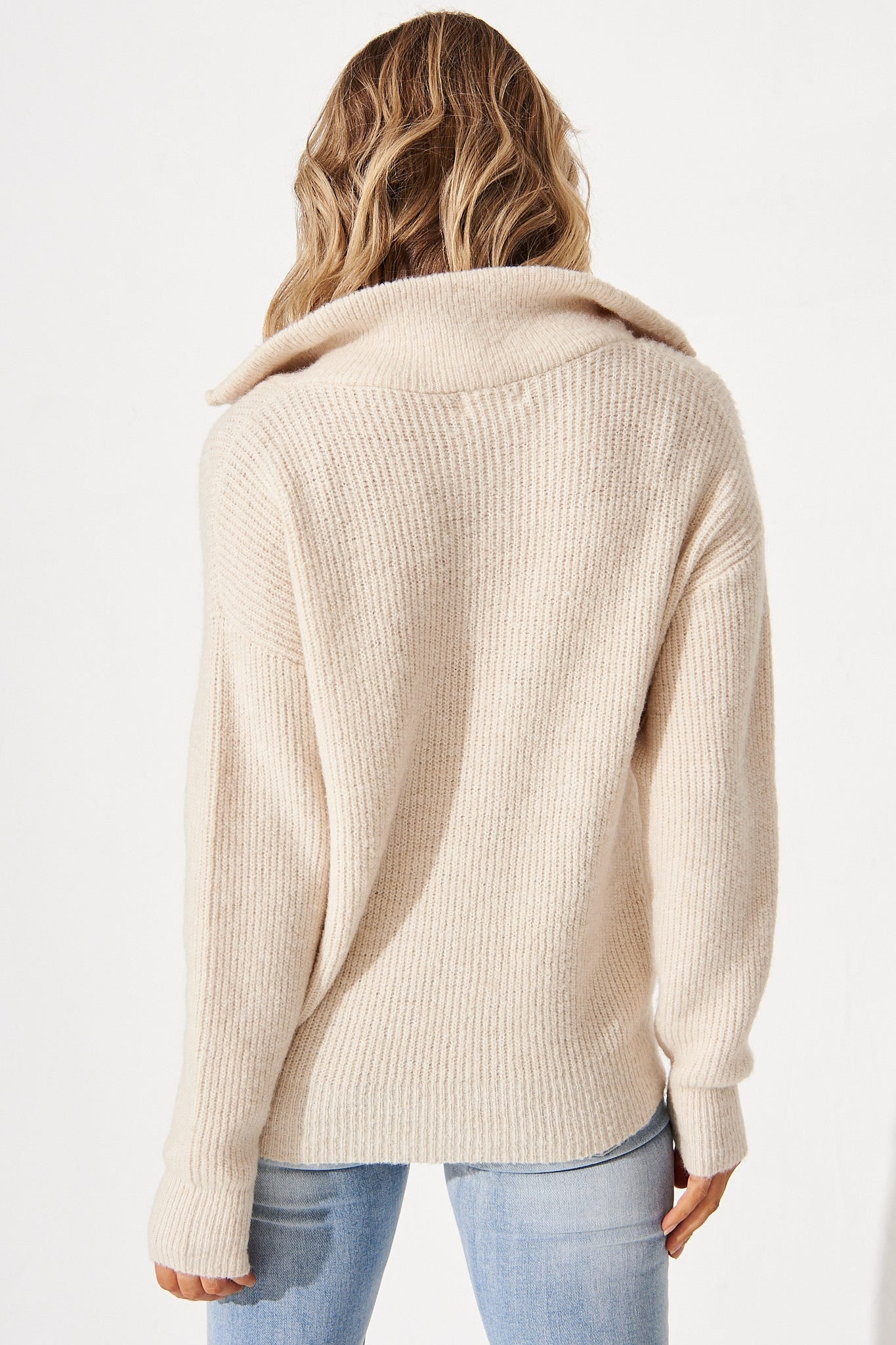 Uma Zip Athleisure Knit in Beige - Image 4