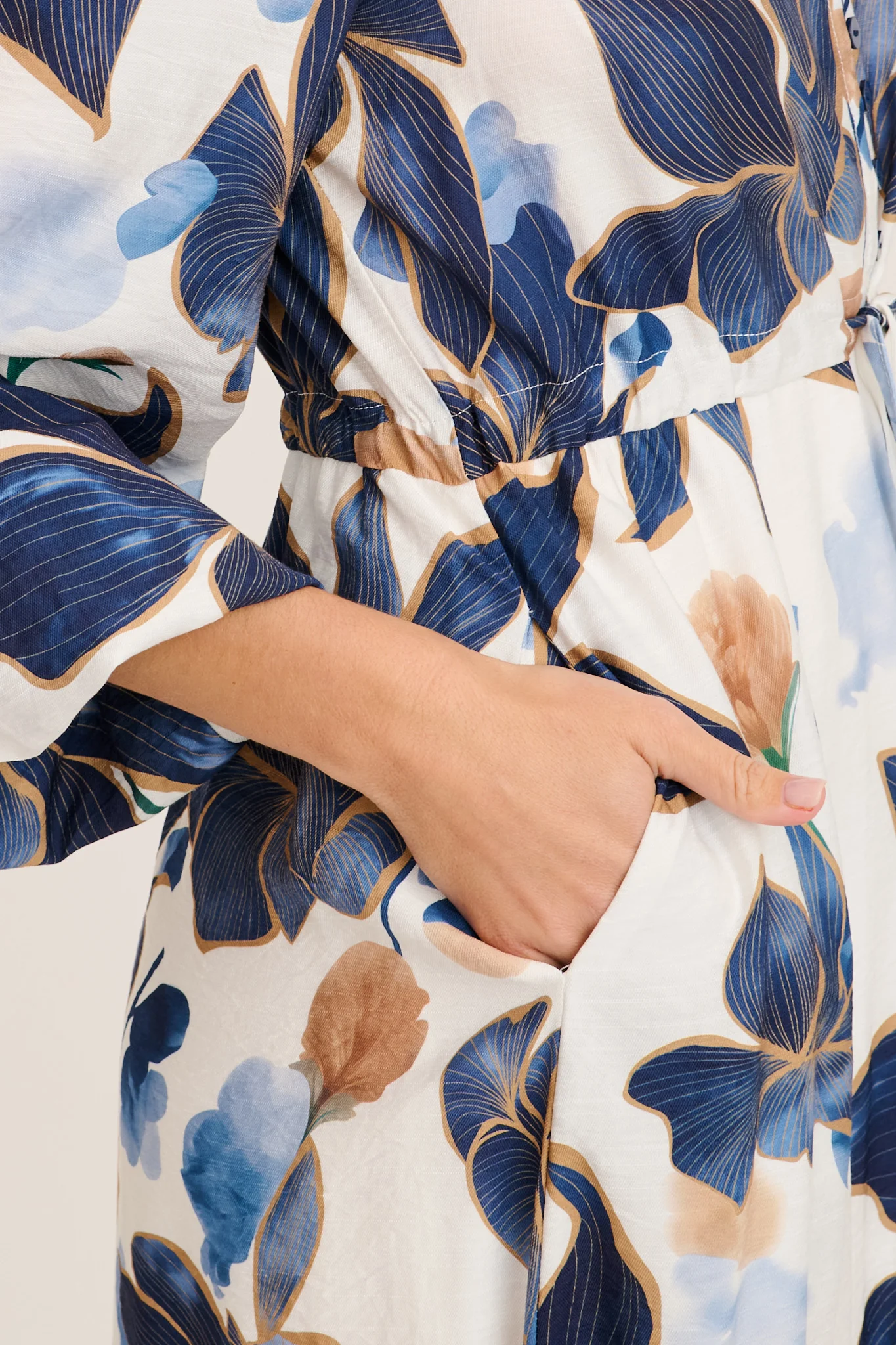 Vallora Maxi Dress in White with Navy Floral - Image 5