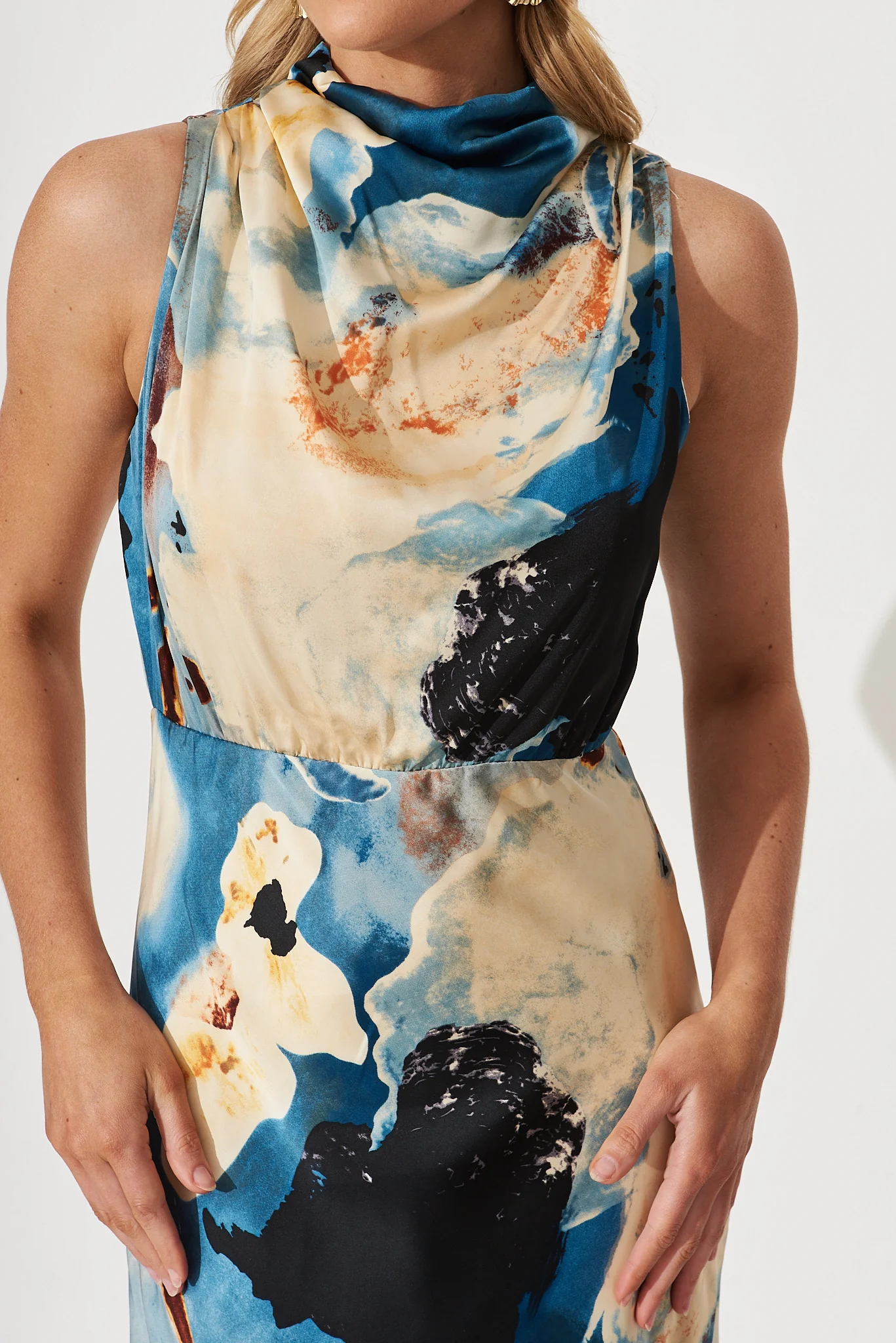 Vision Of Love Midi Dress In Blue Multi Watercolour Satin - Image 5