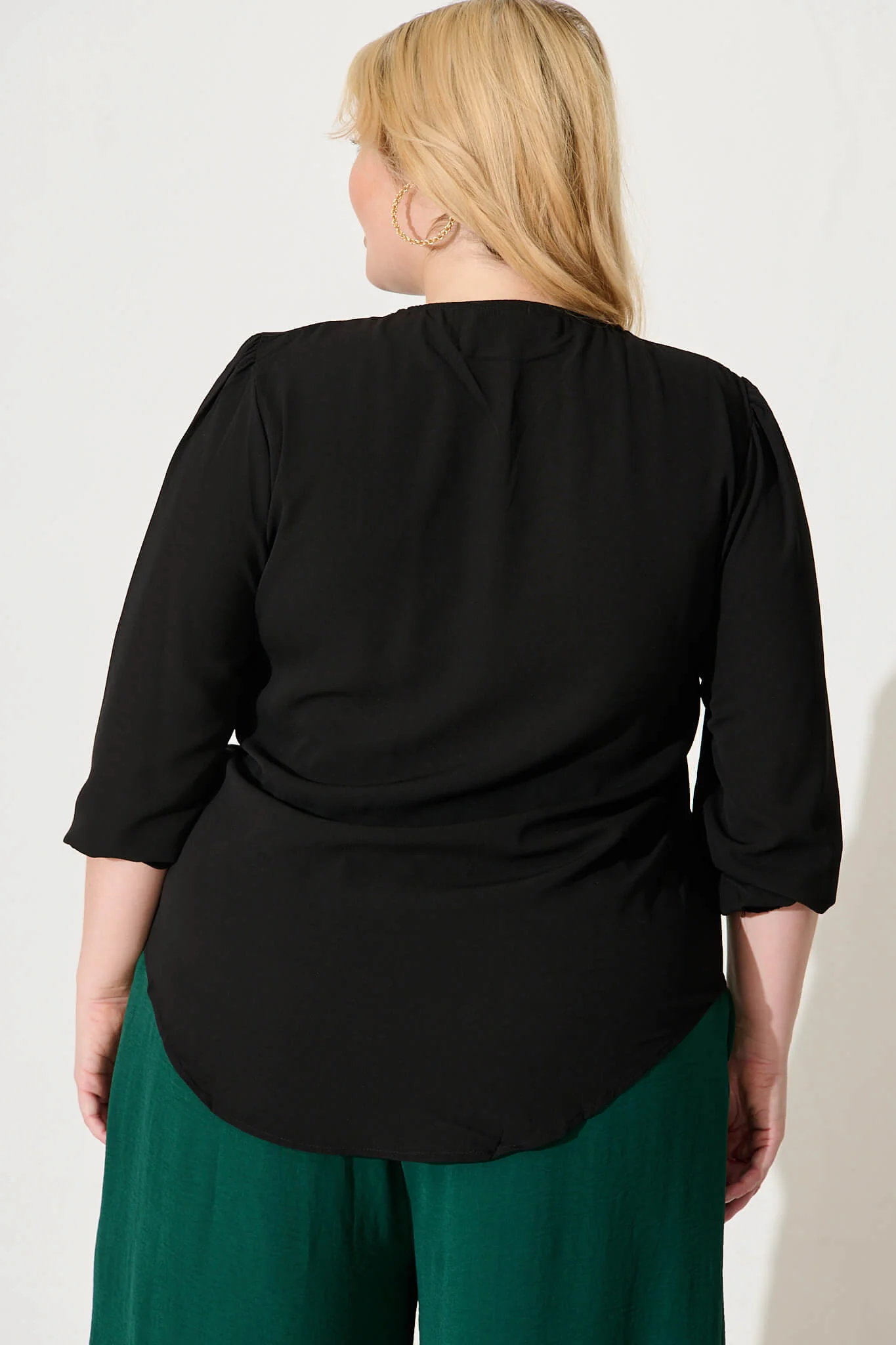 Viviani Zip Top In Black - Image 10