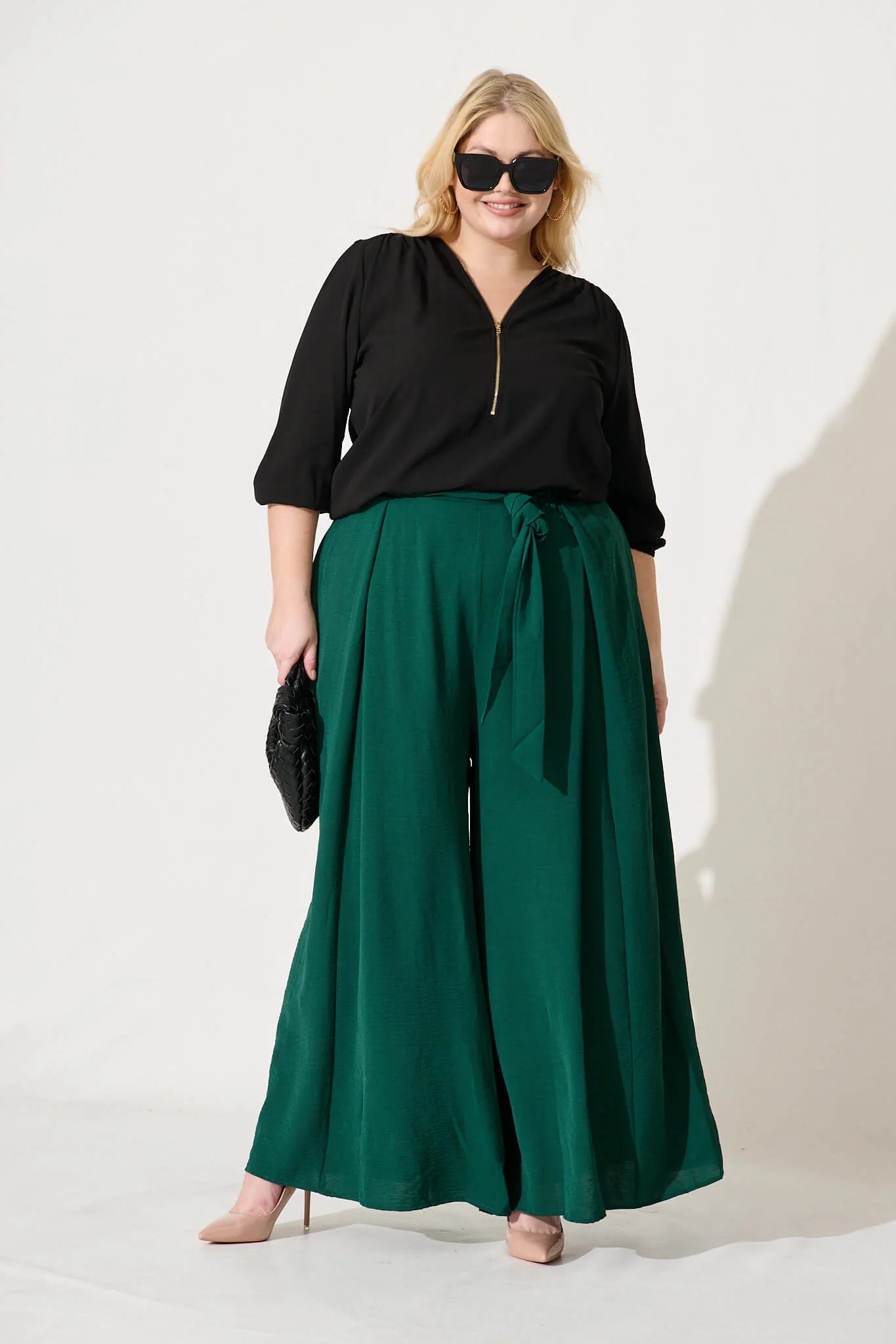 Viviani Zip Top In Black - Image 7