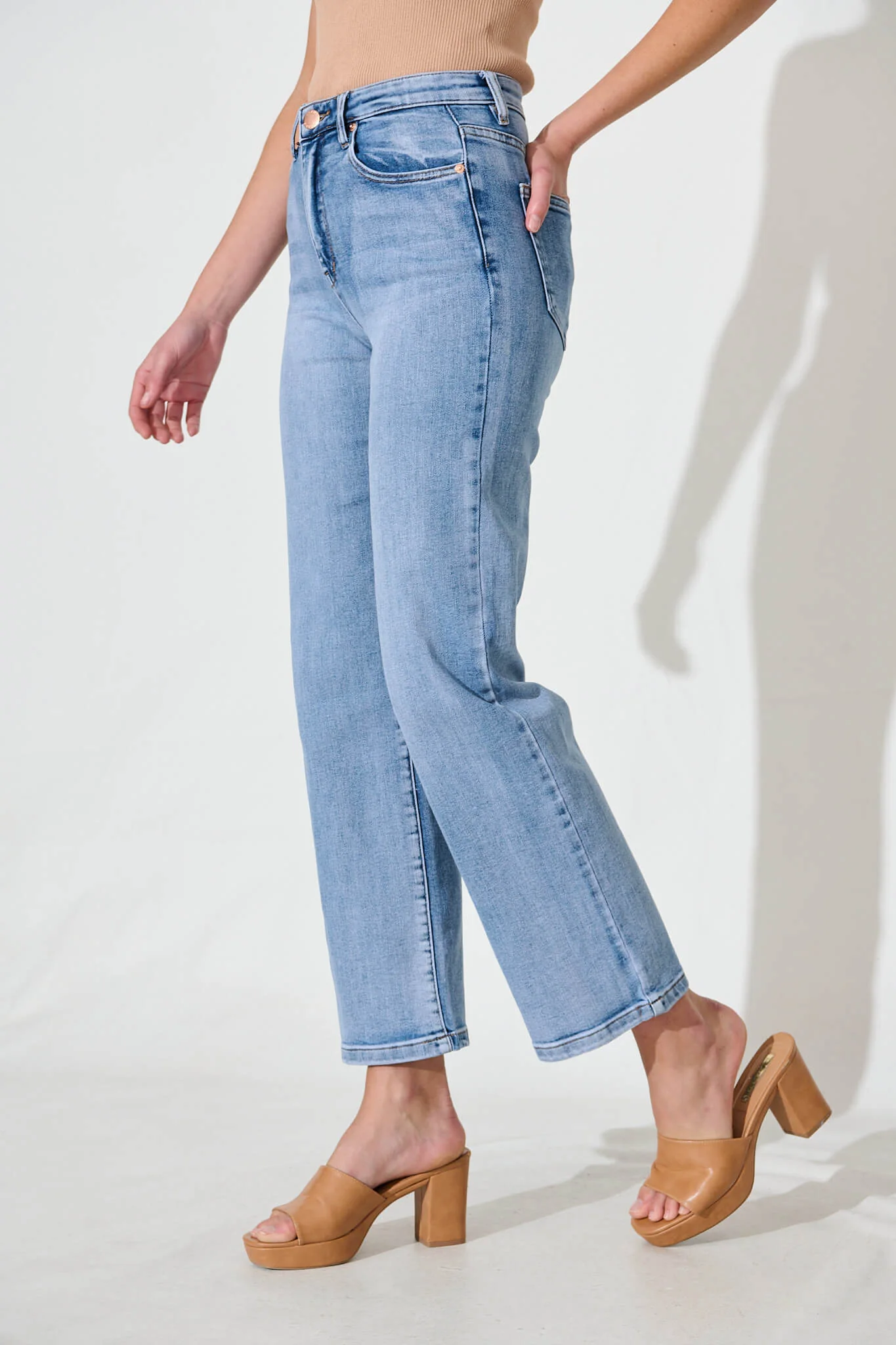 Watts High Rise Relaxed Leg Jean In Light Blue Denim - Image 3