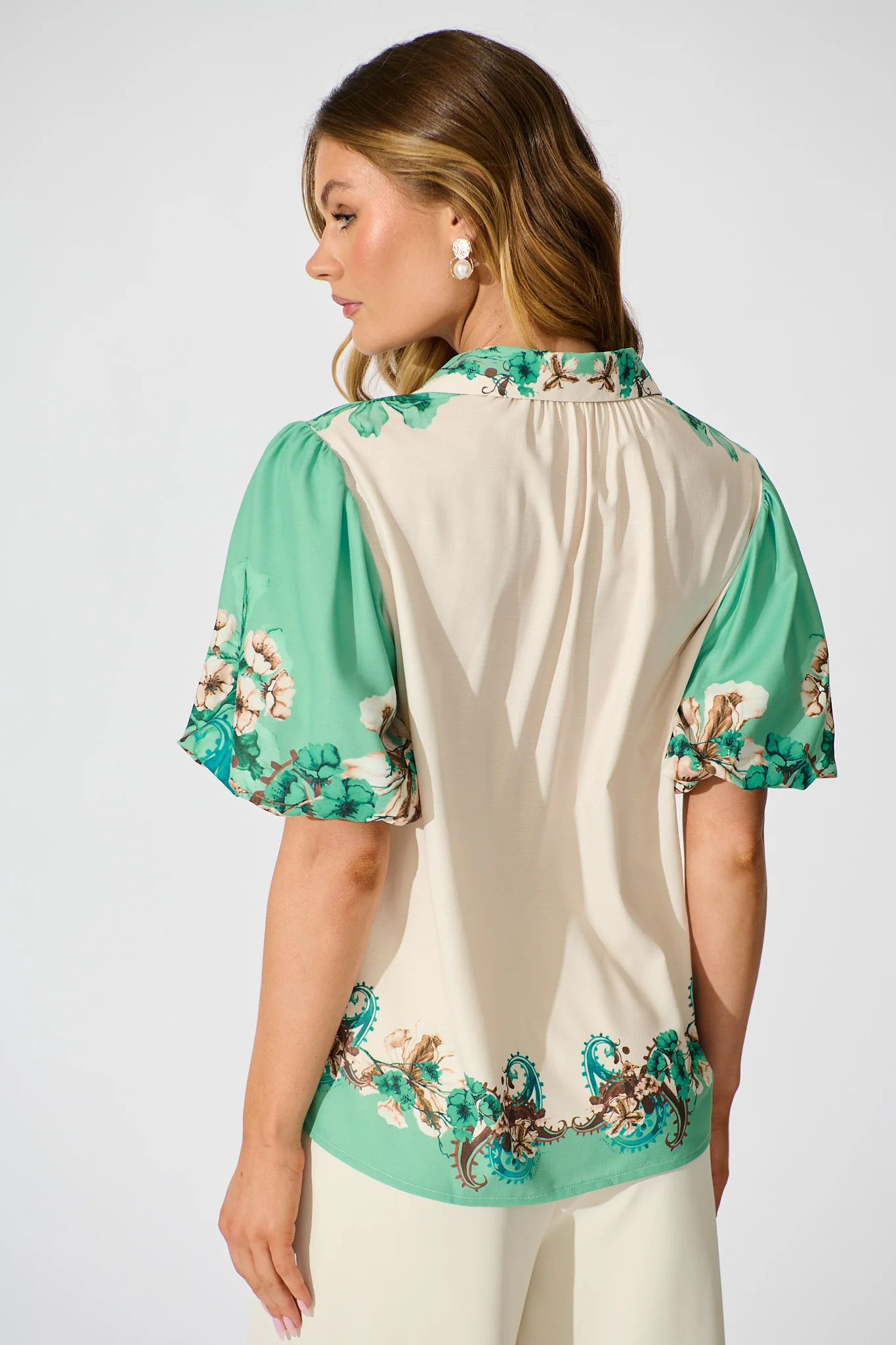 Willow Bloom Top in Cream with Jade Print Linen Blend - Image 4