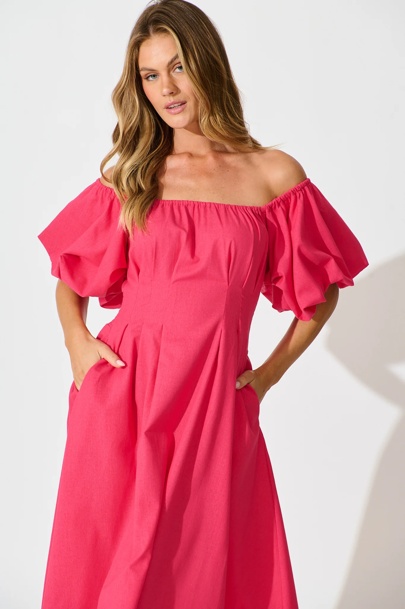 Wintour Midi Dress In Pink Linen Blend - Image 2